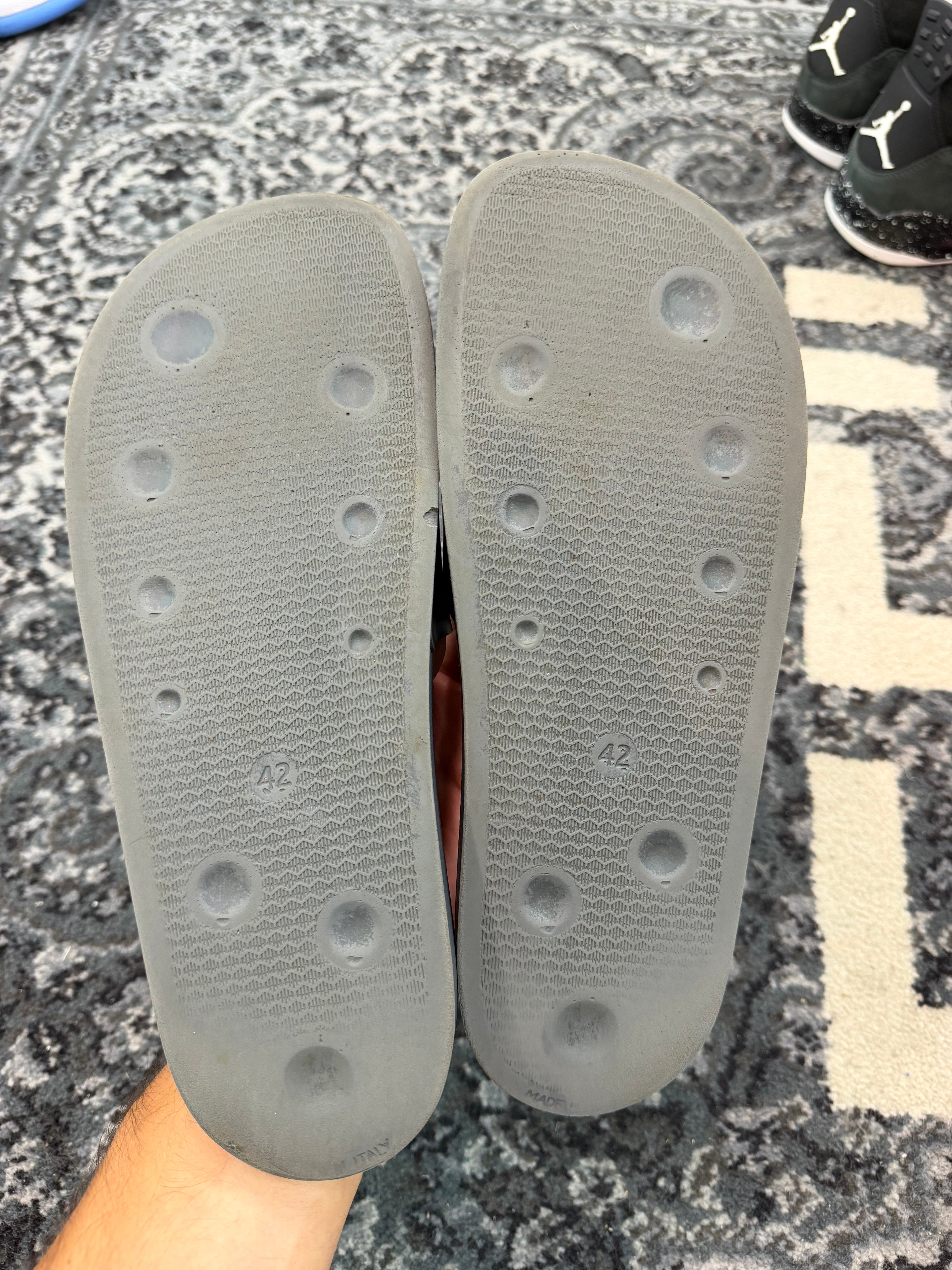 Off White Slides “Grey”