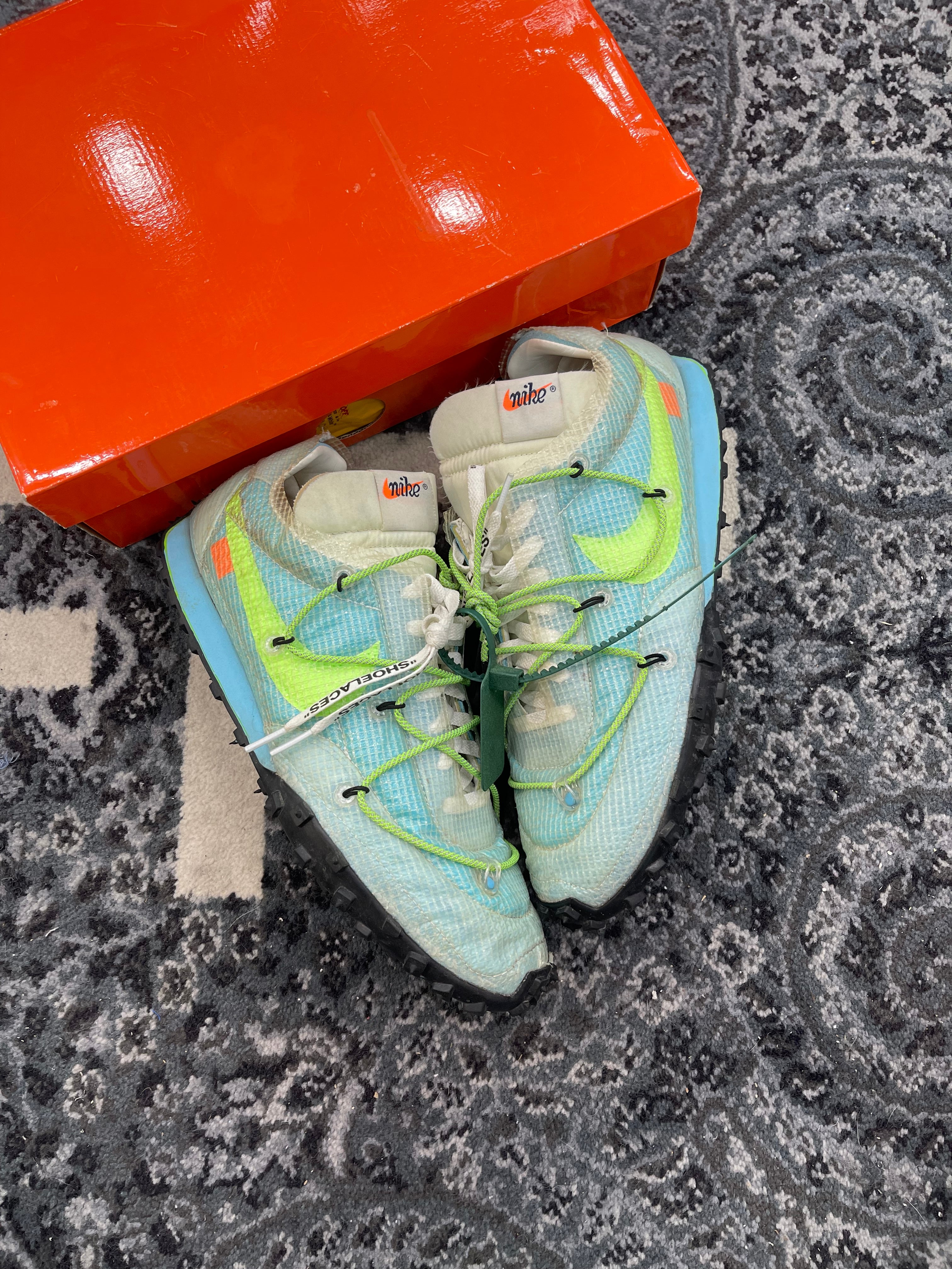 Off-White