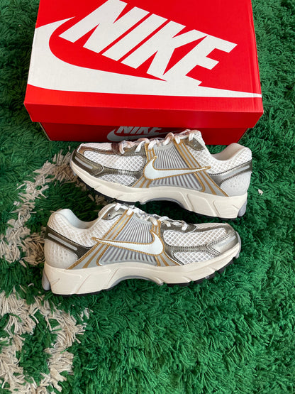 Nike Vomero “Platinum Tint”