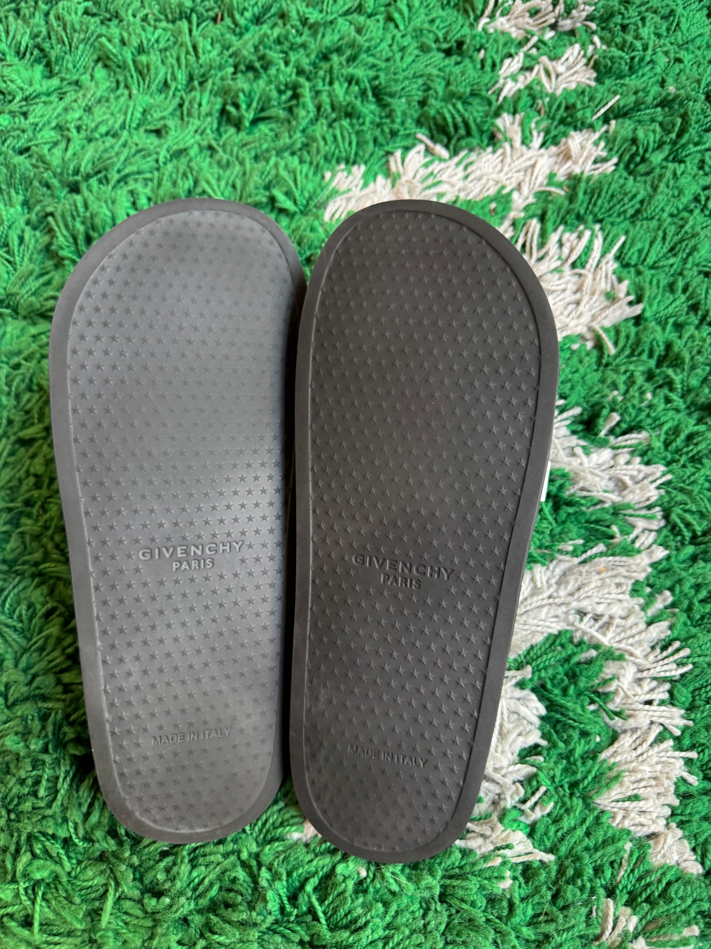 Givenchy Rubber Slides “Black”