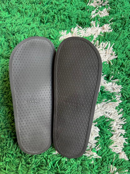 Givenchy Rubber Slides “Black”