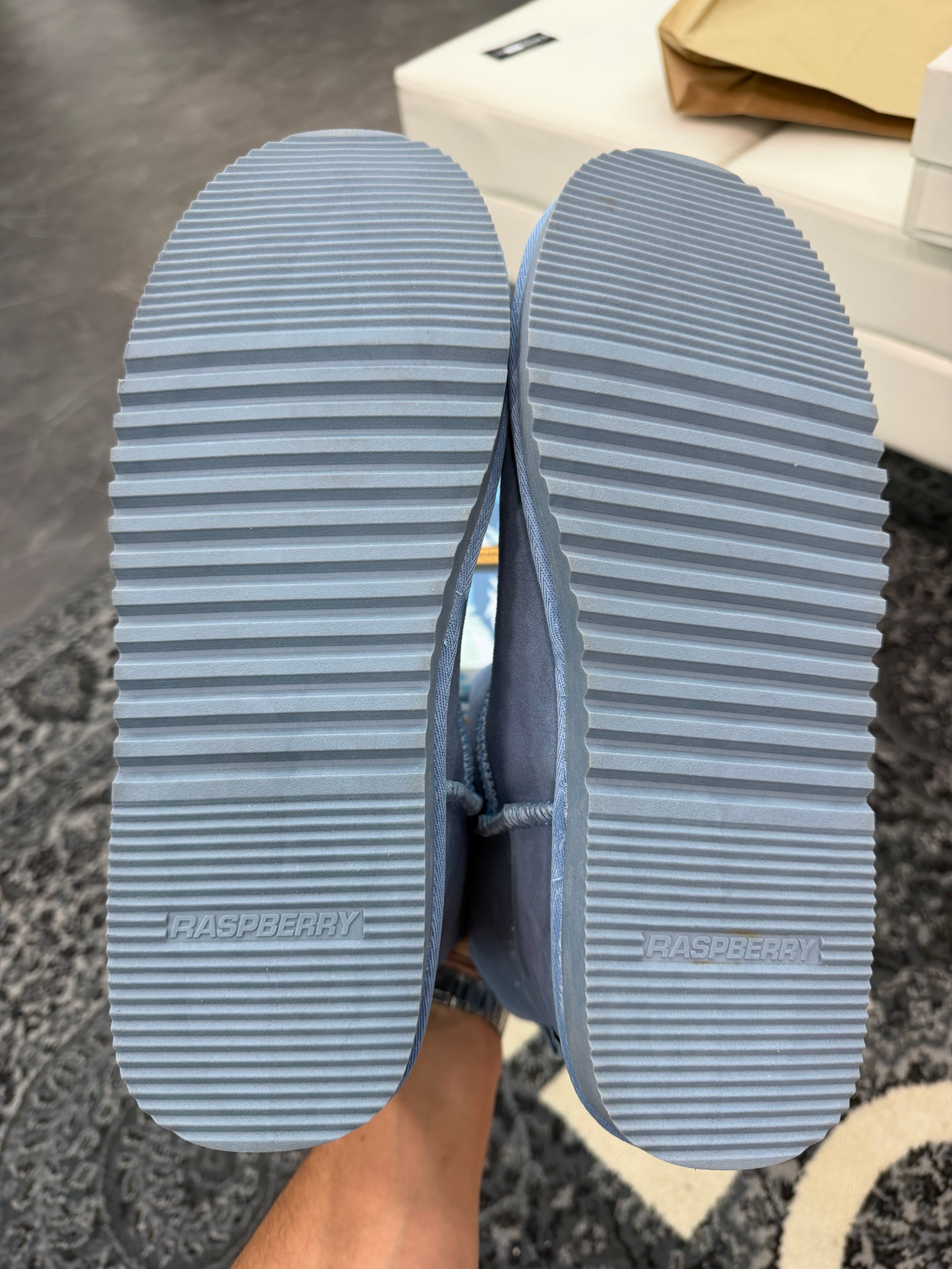 GV Gallery Raspberry Hills Boot “Ice Blue”