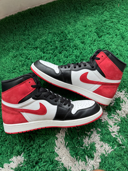 Jordan 1 High “Track Red”