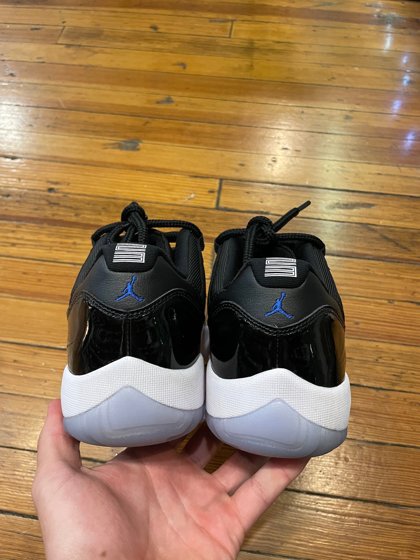 Jordan 11 Low “Space Jam”