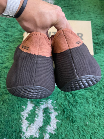 Yeezy Knit RNR “Stone Carbon”