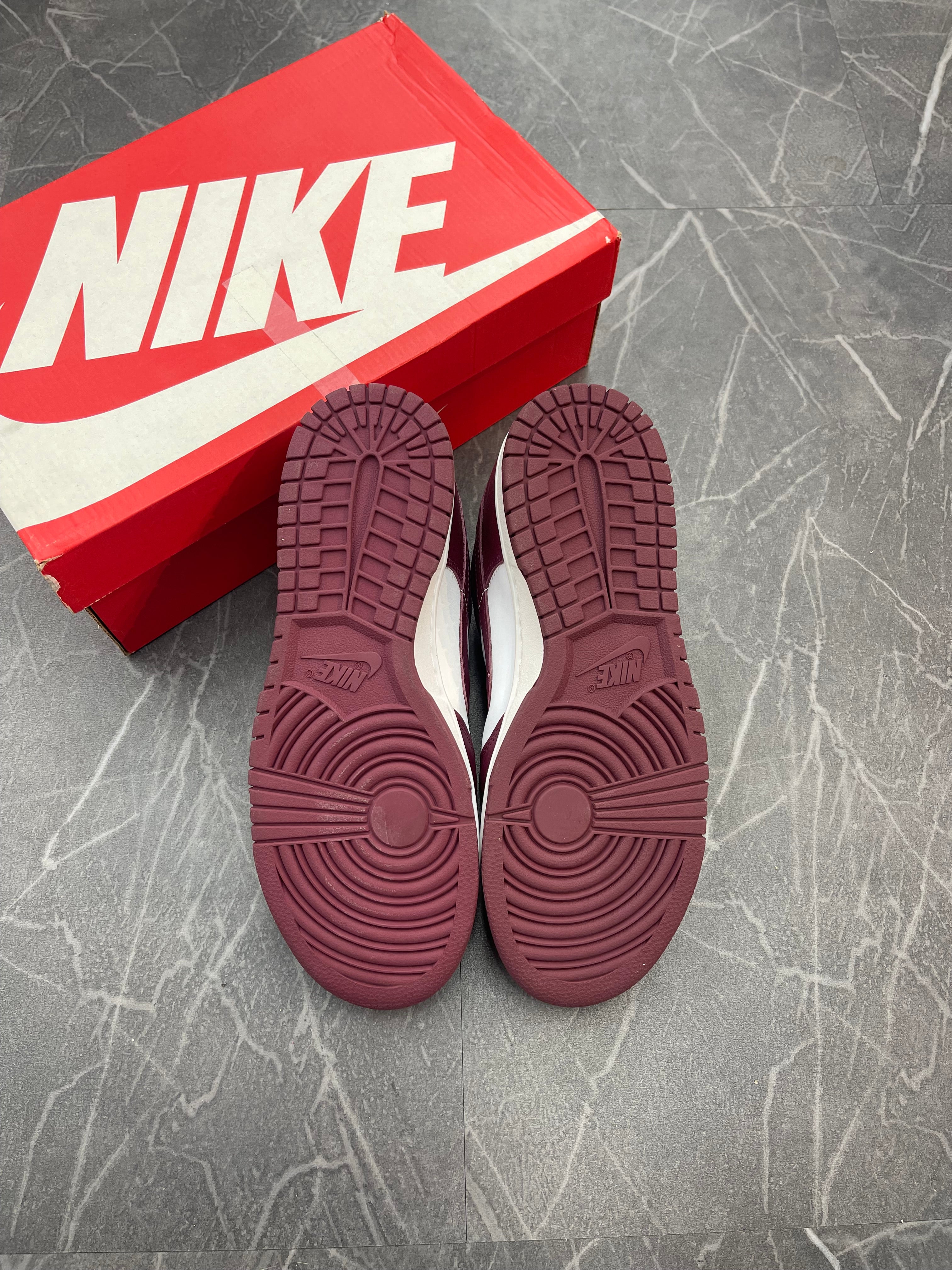 Nike Dunk Low “Bordeaux”