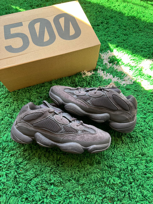 Yeezy 500 “Utility Black”