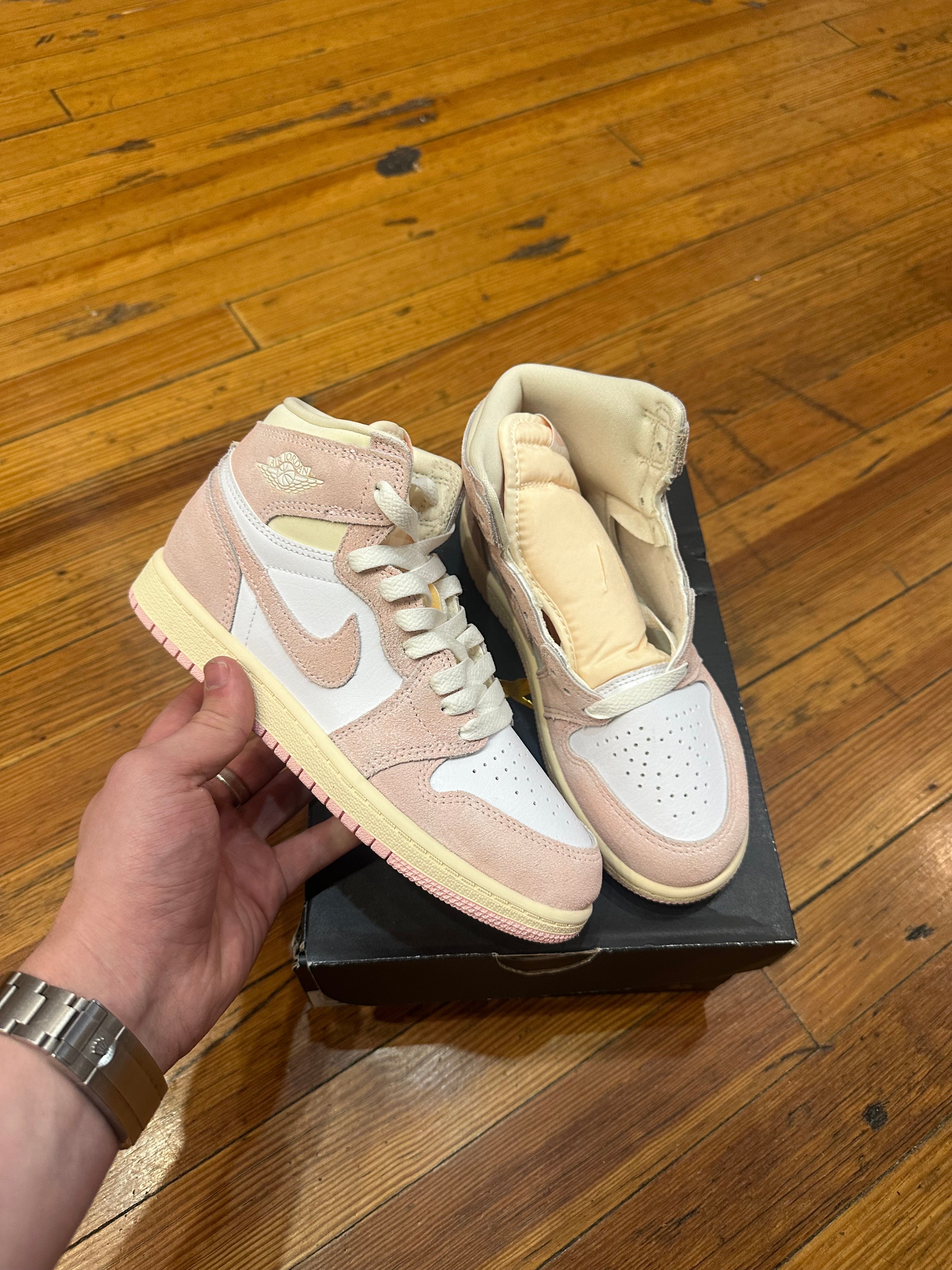 Jordan 1 High “Washed Pink”