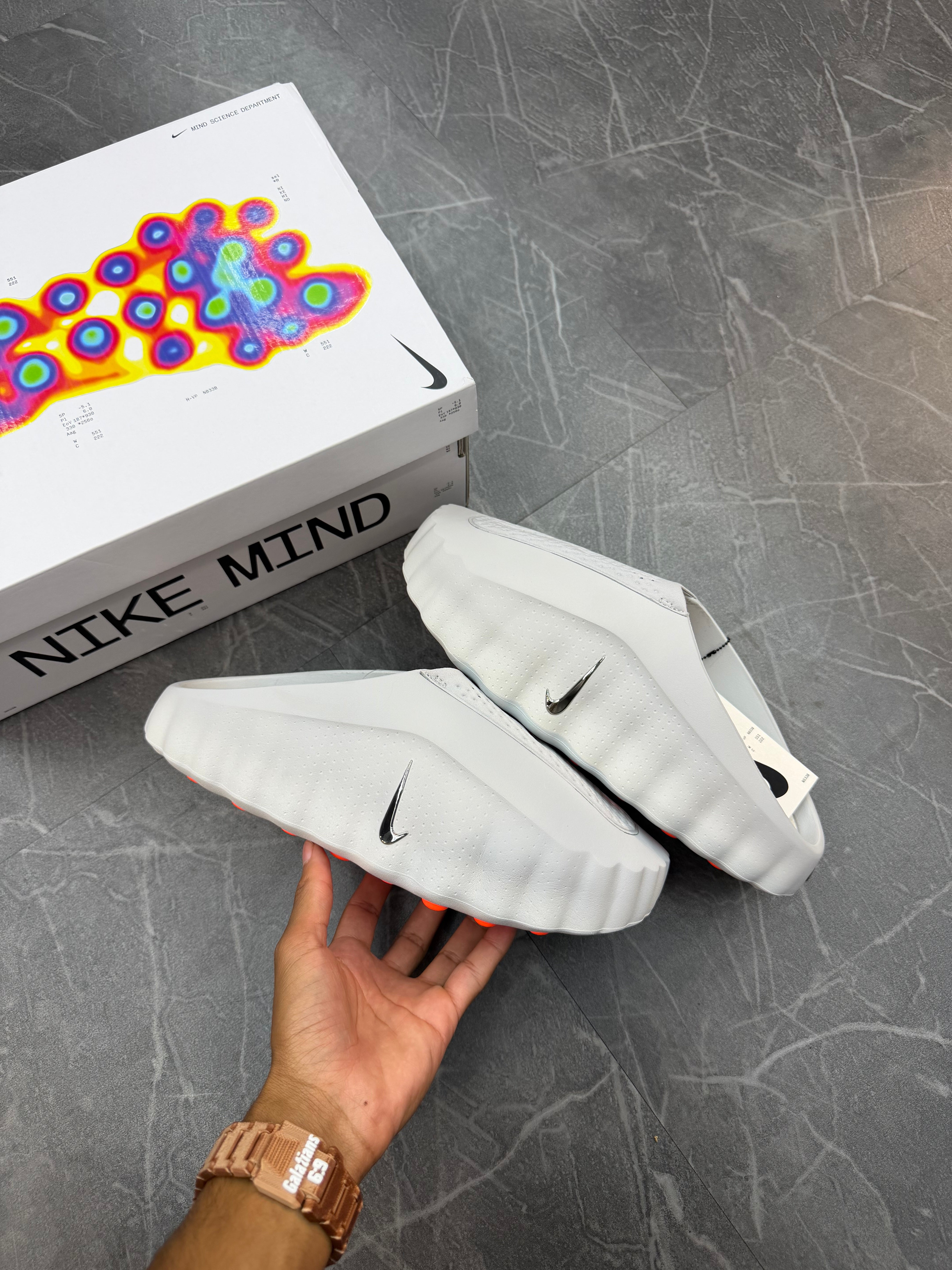 Nike Mind Slide “Light Smoke Grey”