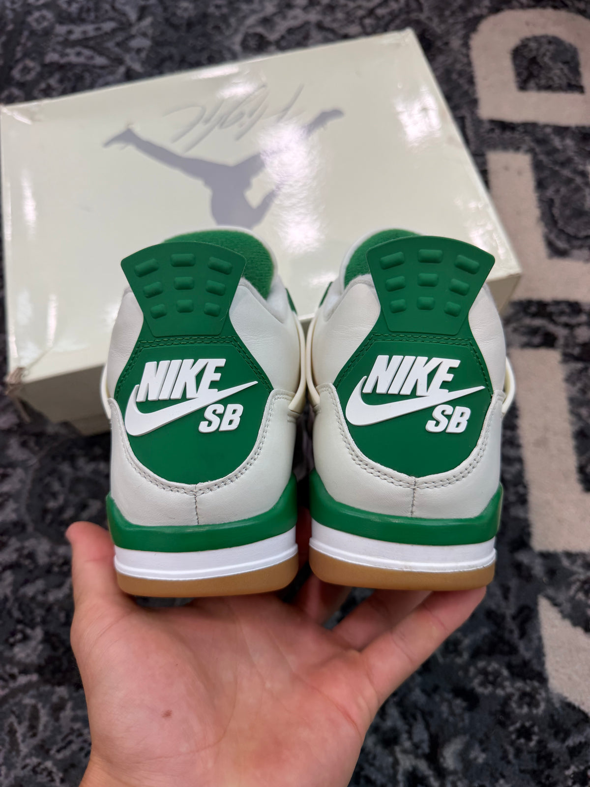 Jordan 4 SB “Pine Green”