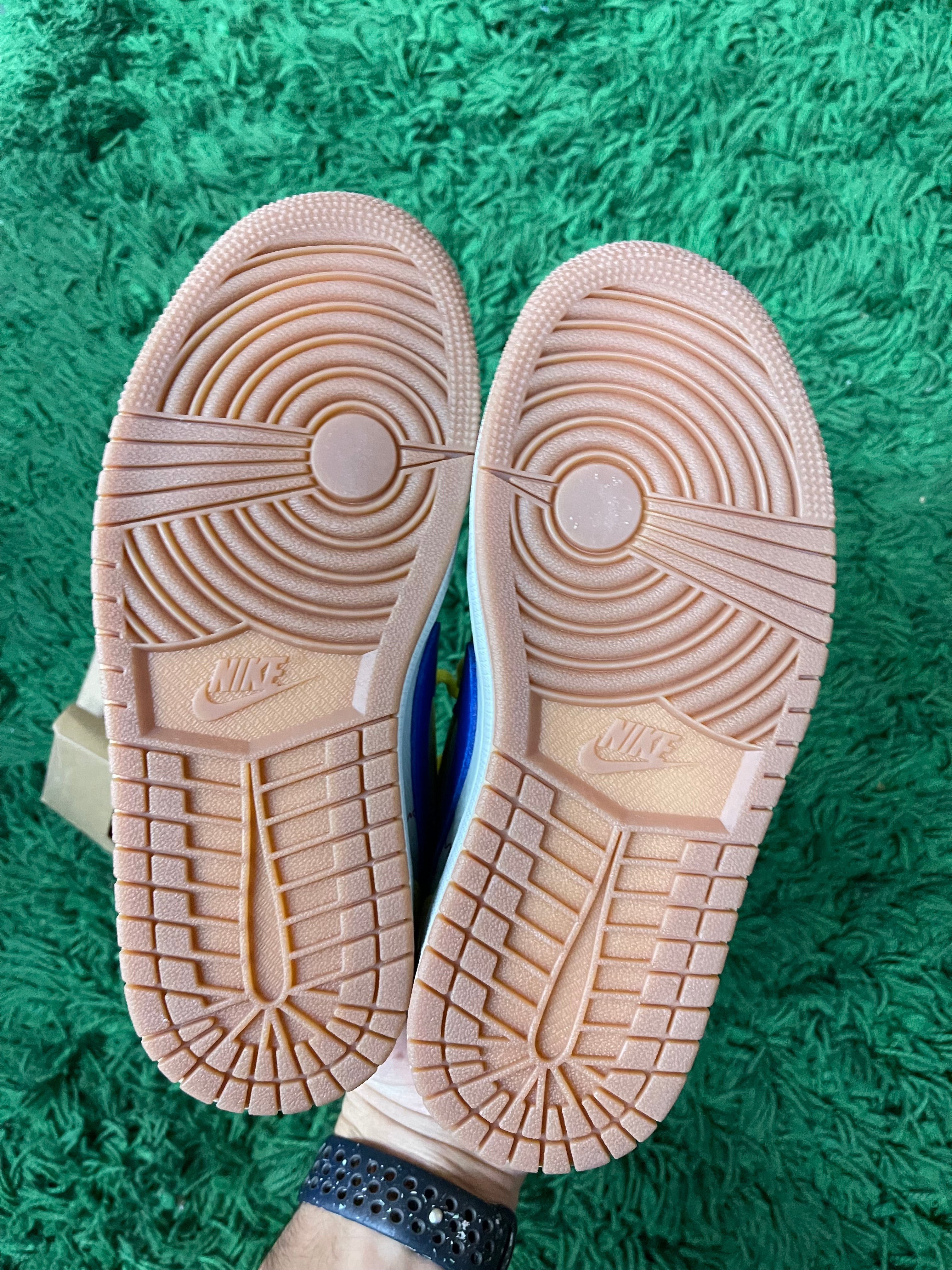 Jordan 1 Low x Travis Scott “Canary”