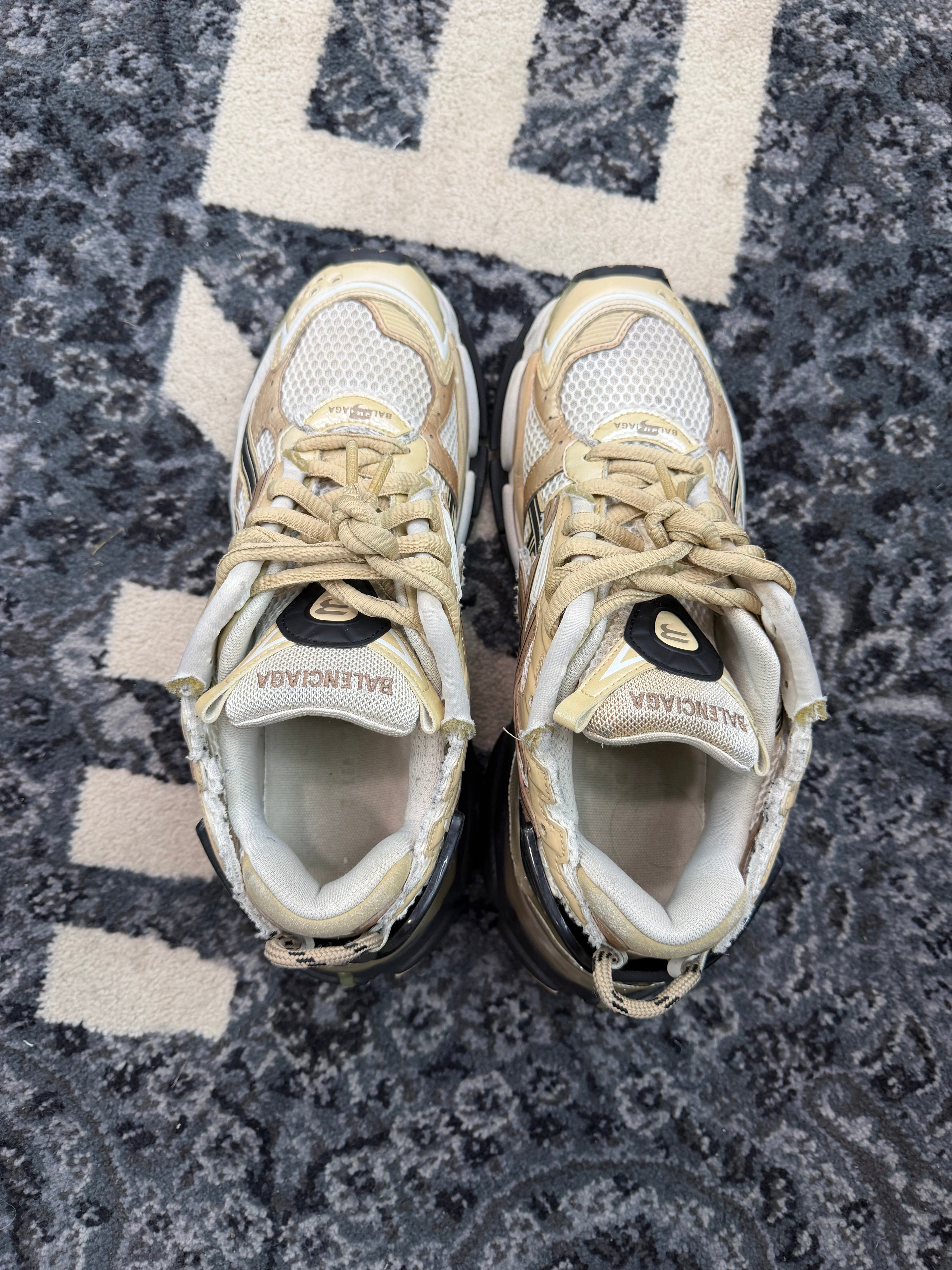 Balenciaga Runner “Mocha”