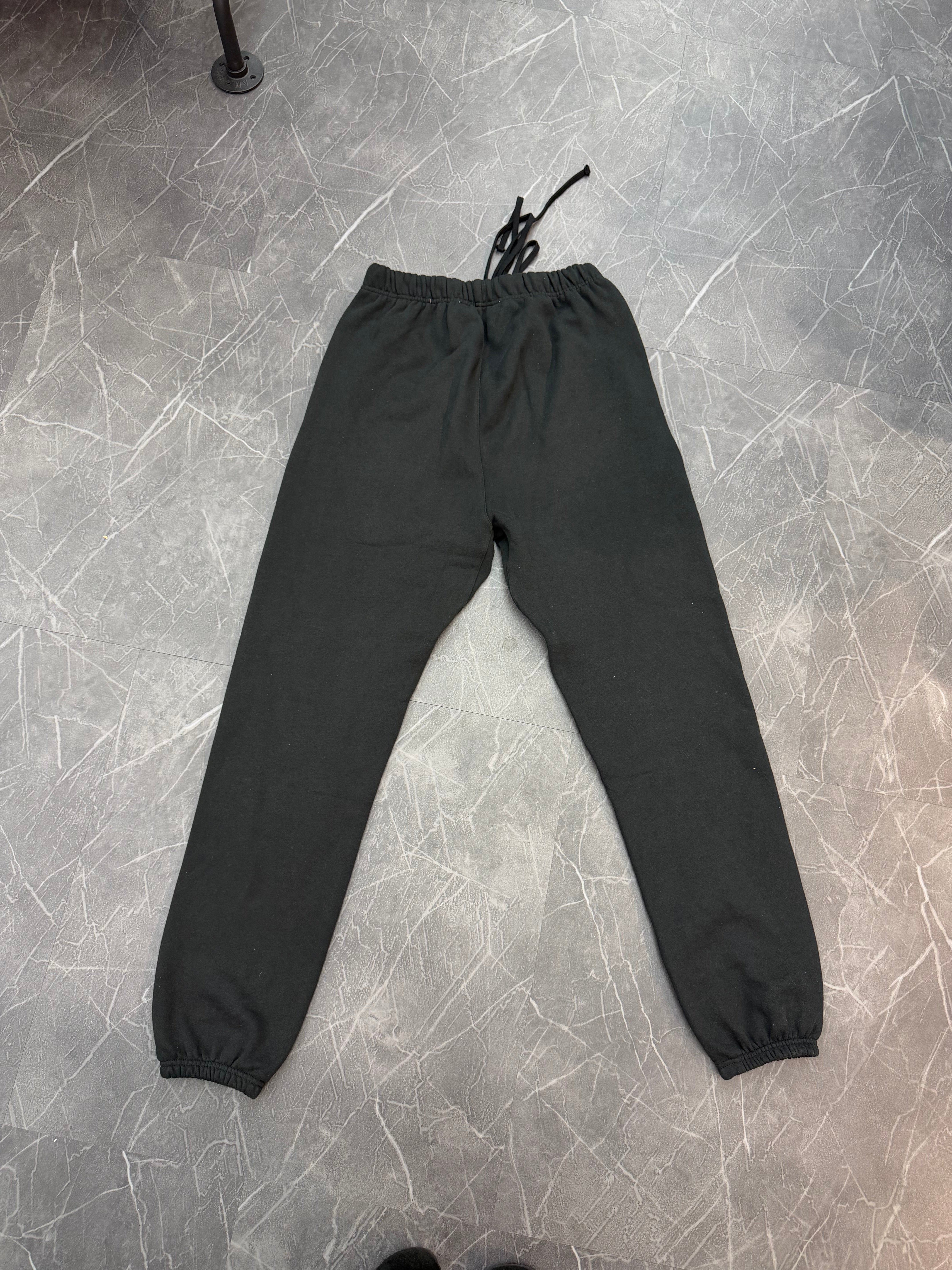 Essentials Sweatpants “Black”