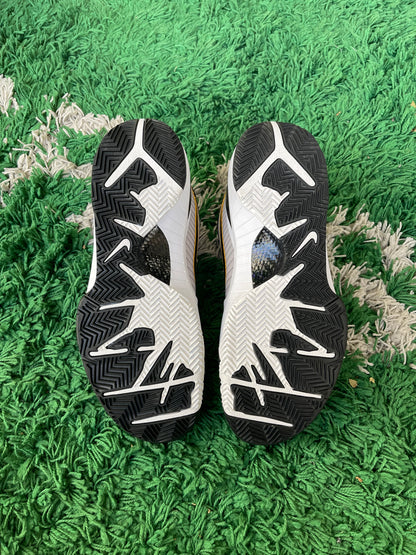 Nike Kobe 4 Protro “White Black Del Sol”