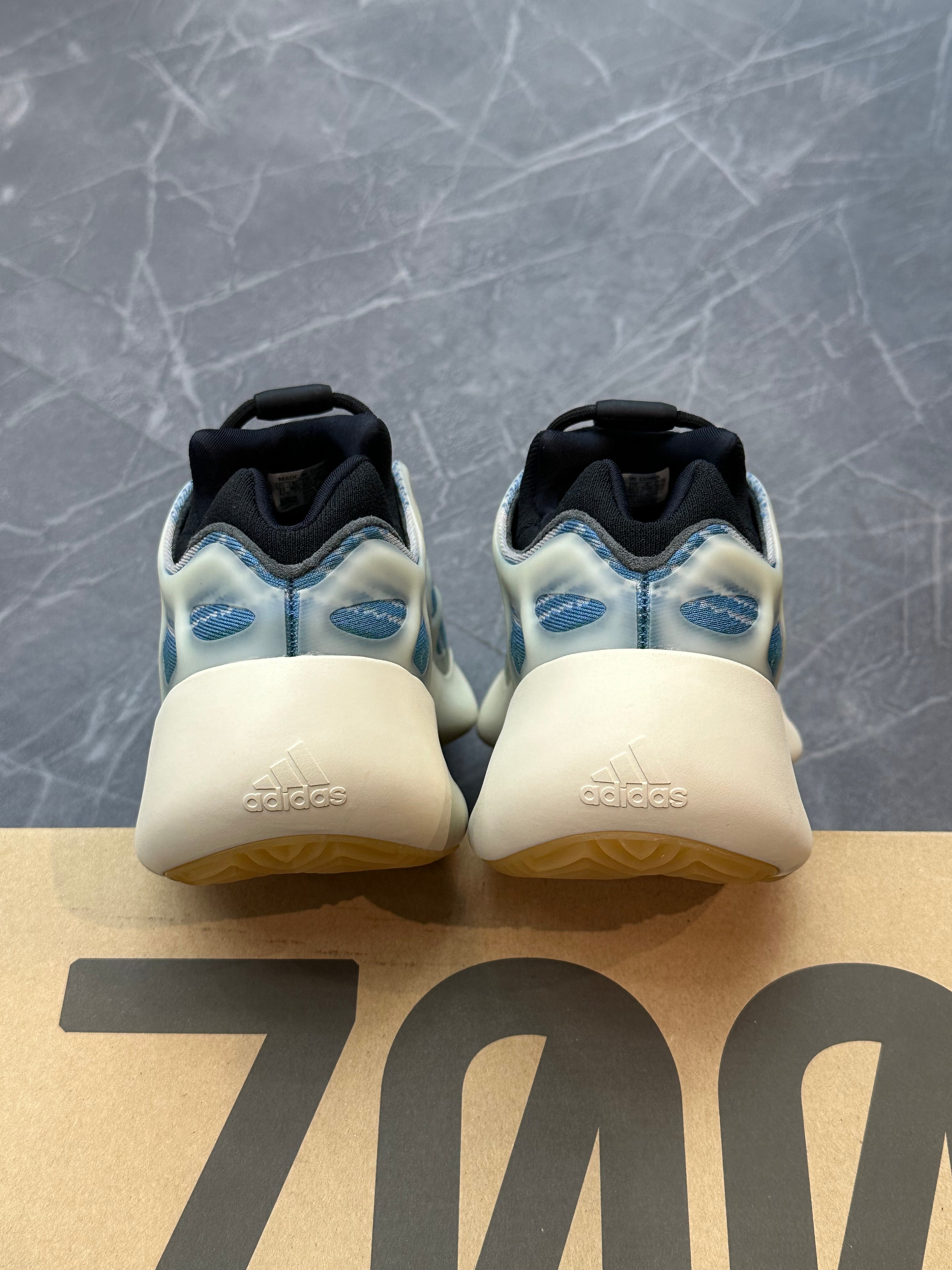 Yeezy 700 V3 “Kyanite”