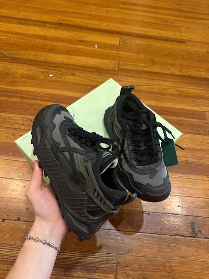 Off-White Black Odsy 100 Claw