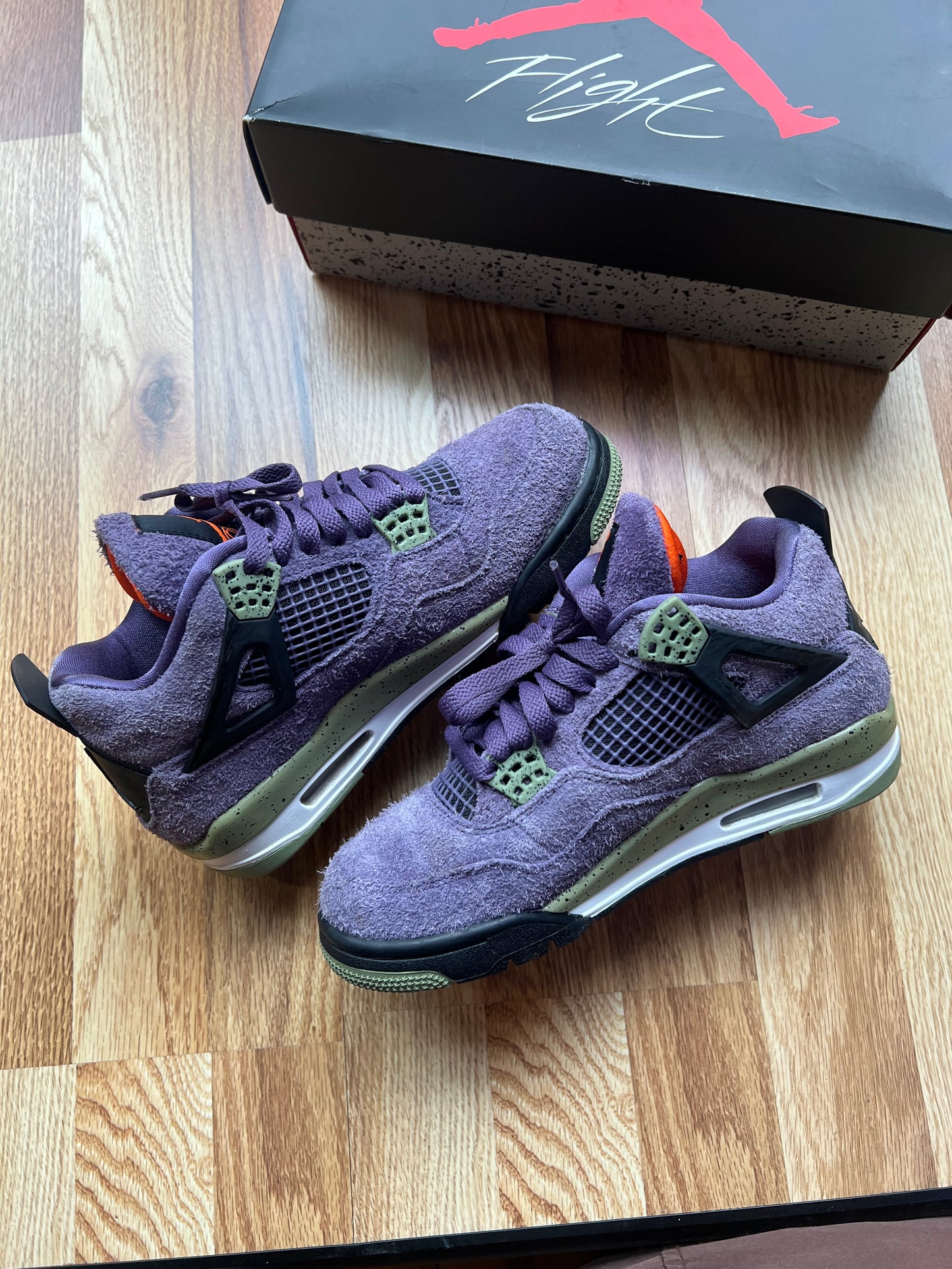 Jordan 4 “Purple Canyon”