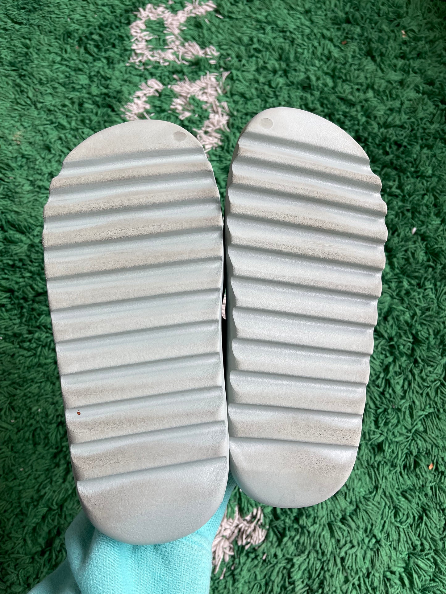 Yeezy Slides “Salt”