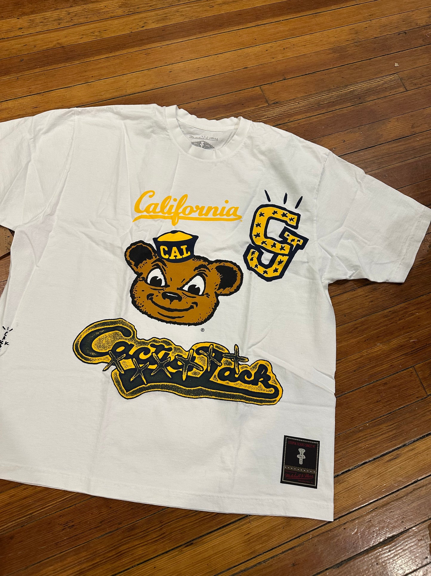 Travis Scott X Mitchell & Ness Tee “University of California”