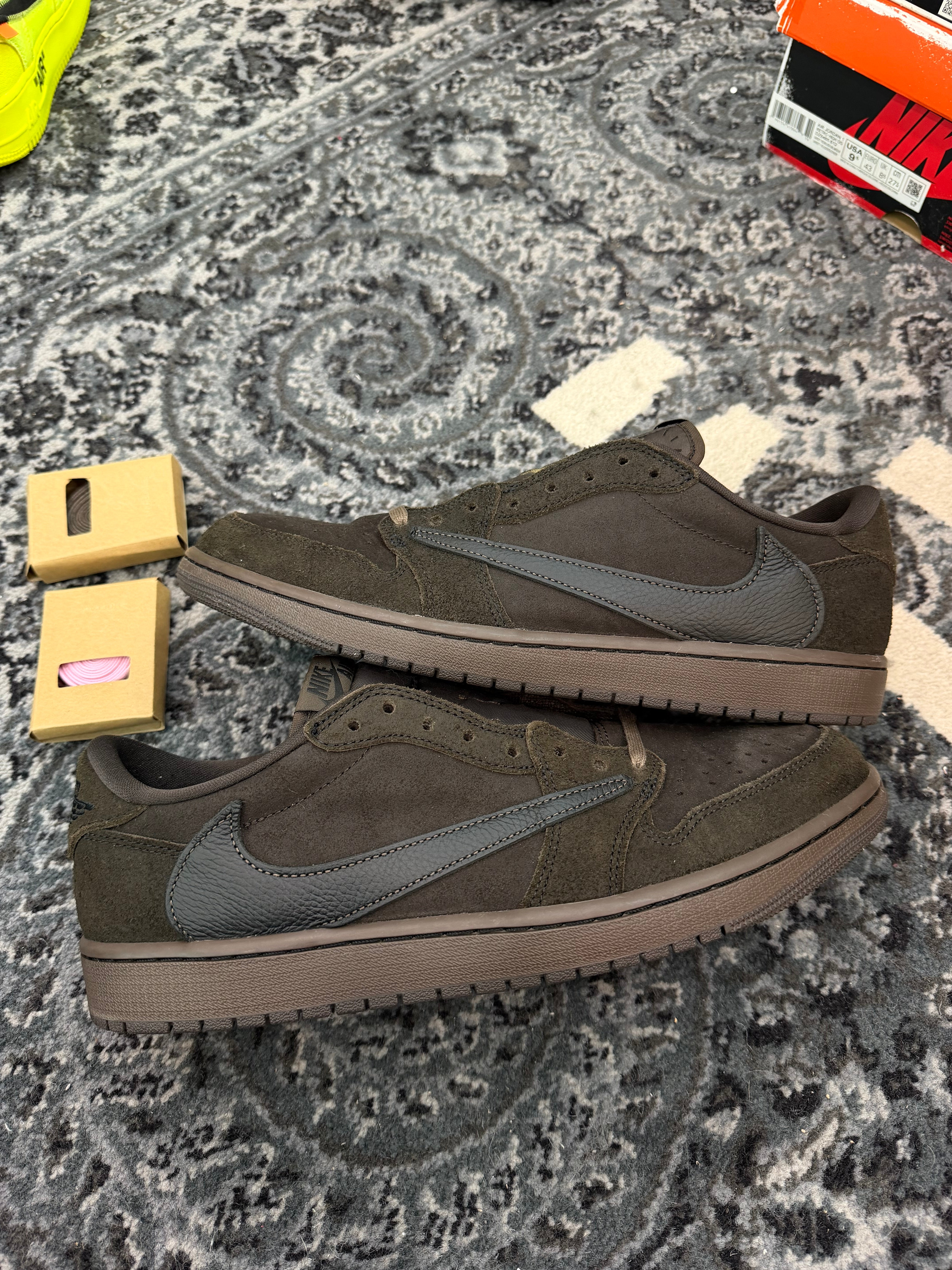 Jordan 1 Low x Travis Scott “Velvet Brown”