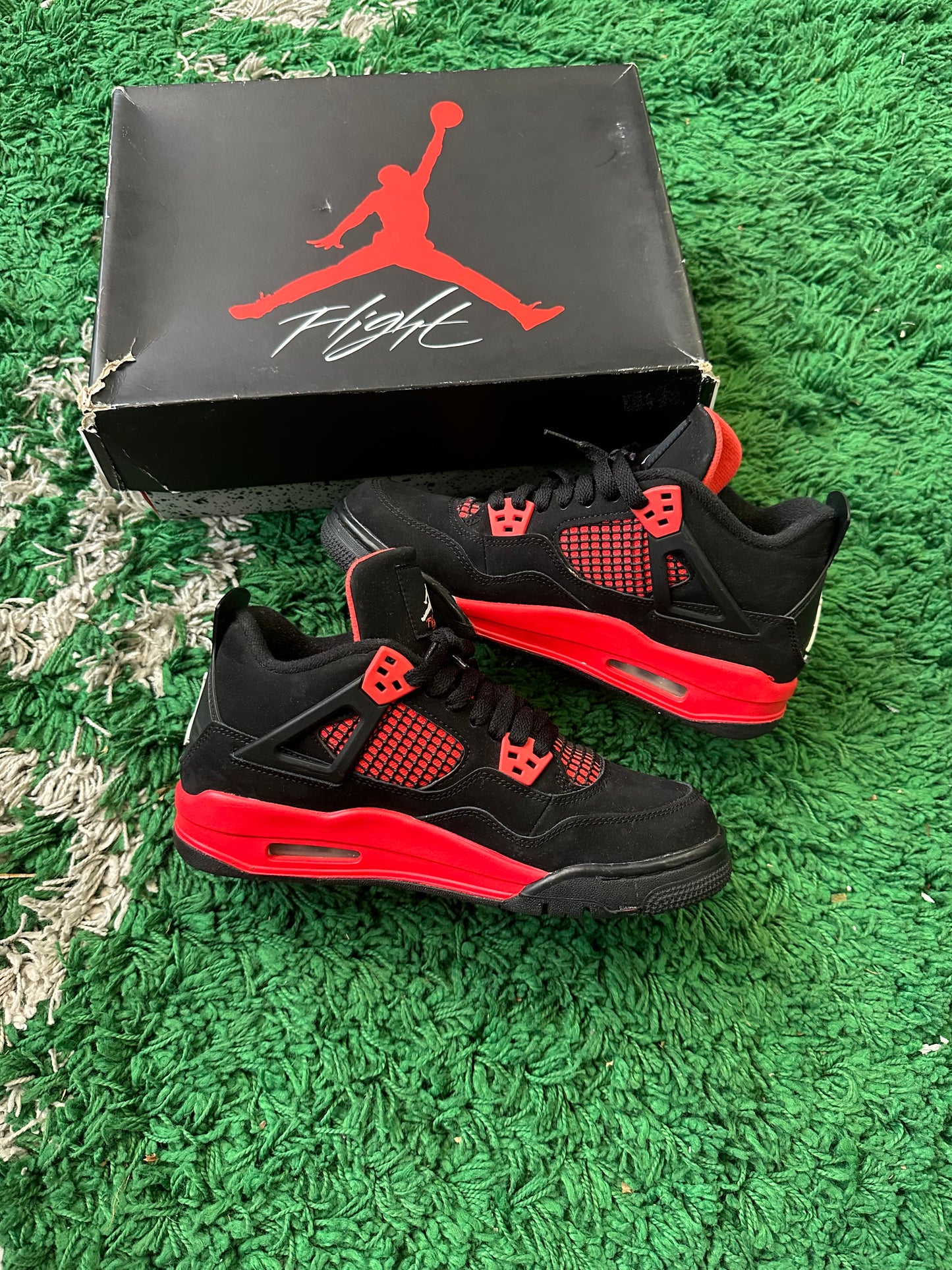 Jordan 4 “Red Thunder”