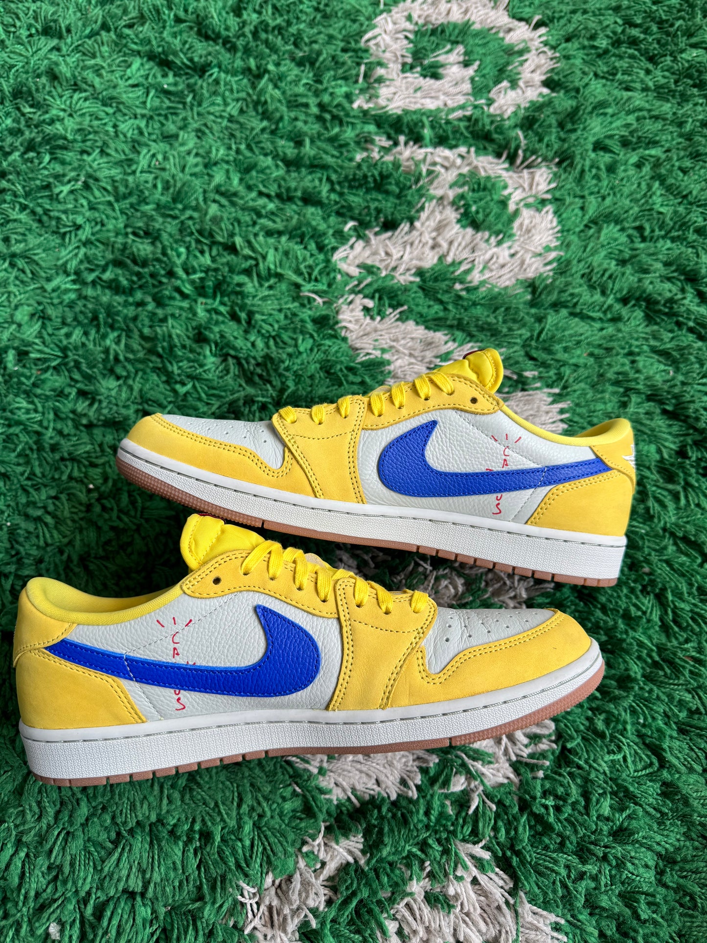 Jordan 1 Low x Travis Scott “Canary”