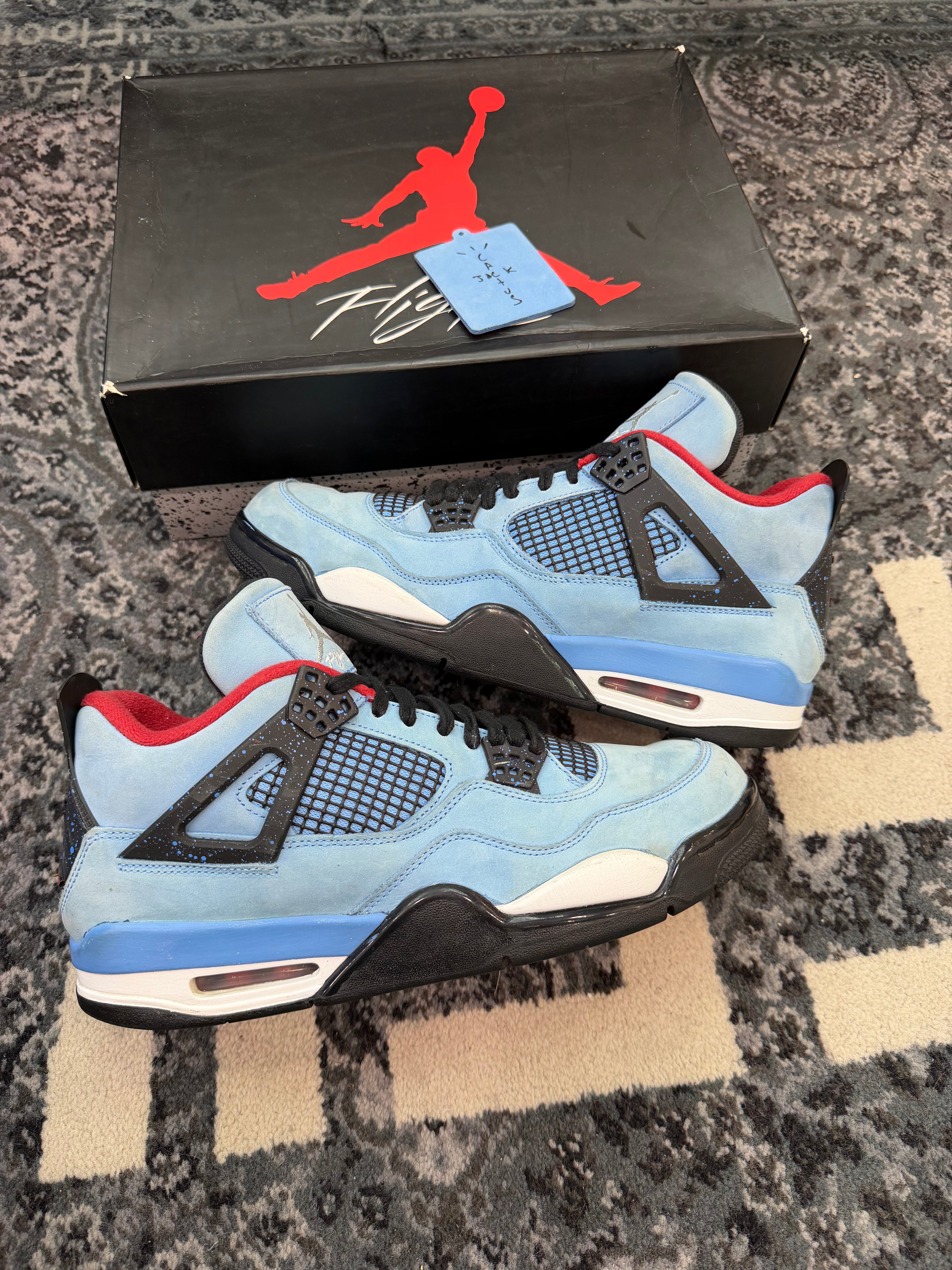Jordan 4 x Travis Scott “Cactus Jack”