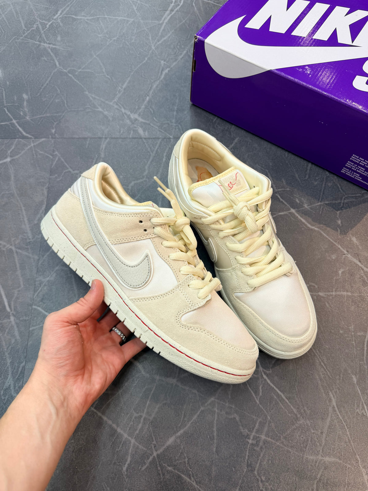 Nike SB Dunk Low City of Love Light Bone