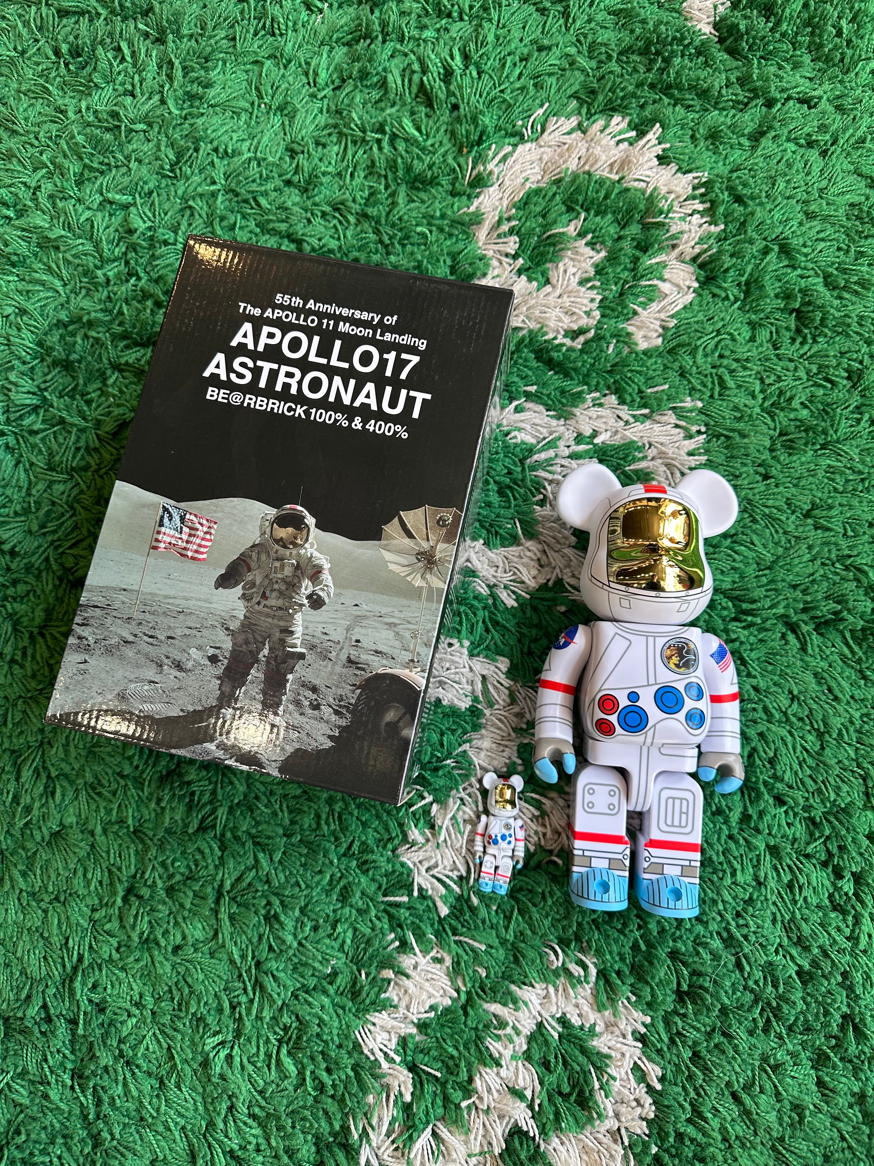 BearBrick 400% & 100% “Apollo 17”