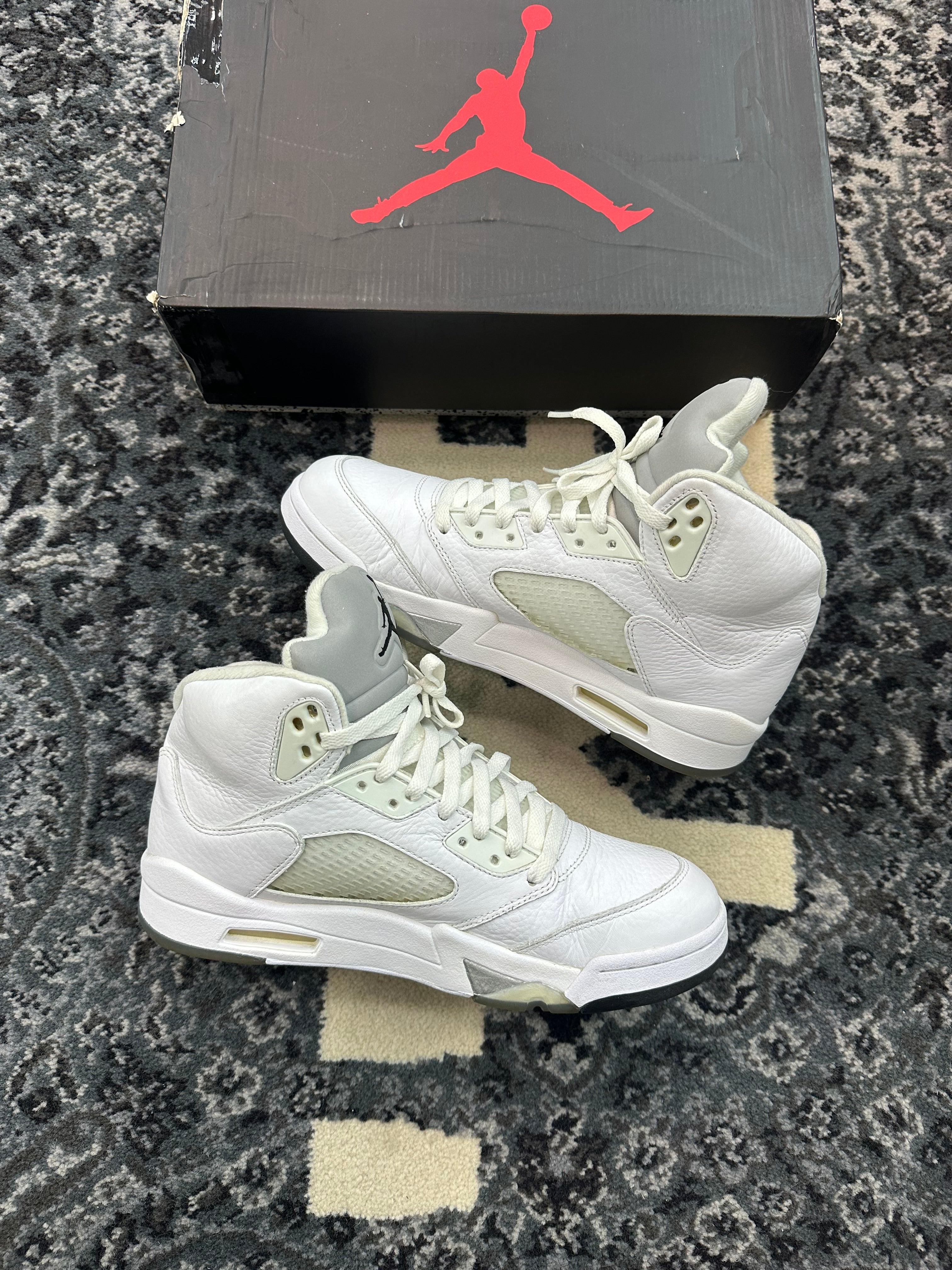 Jordan 5 “White Metallic 2015”