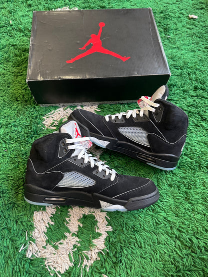 Jordan 5 “Black Metallic Reimagined”