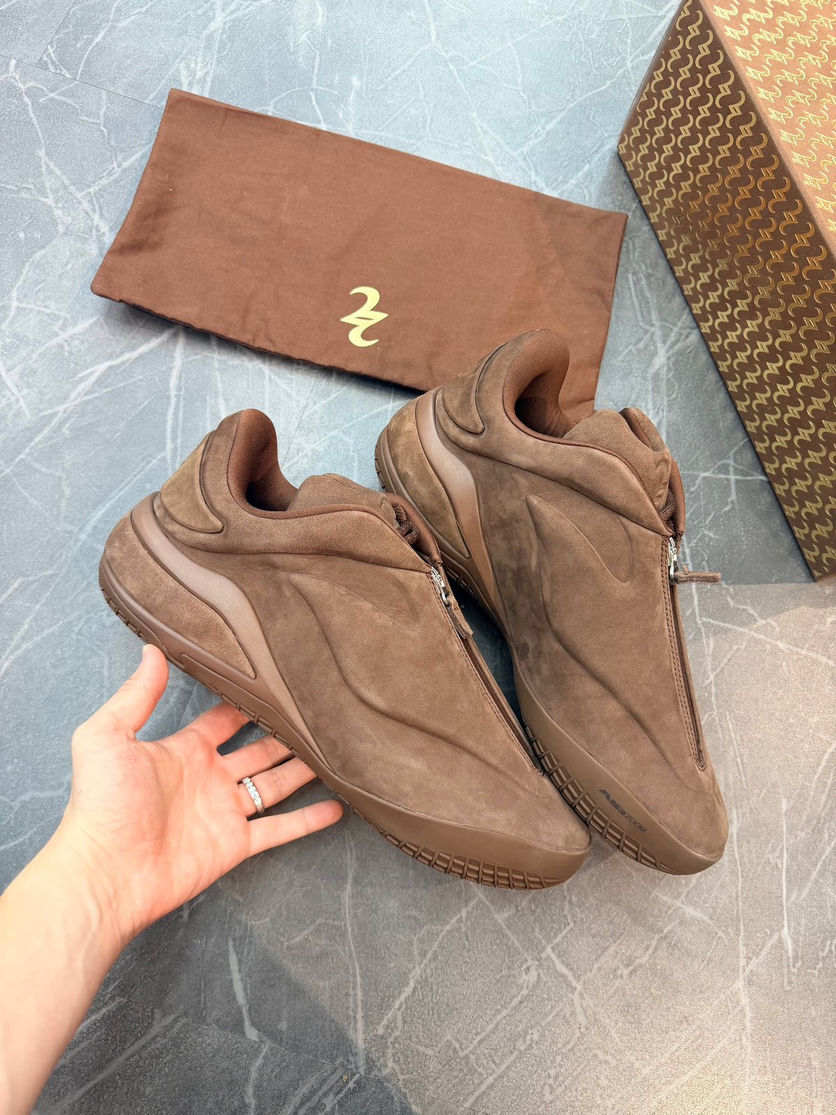 Converse SHAI 001 Lux Truffle