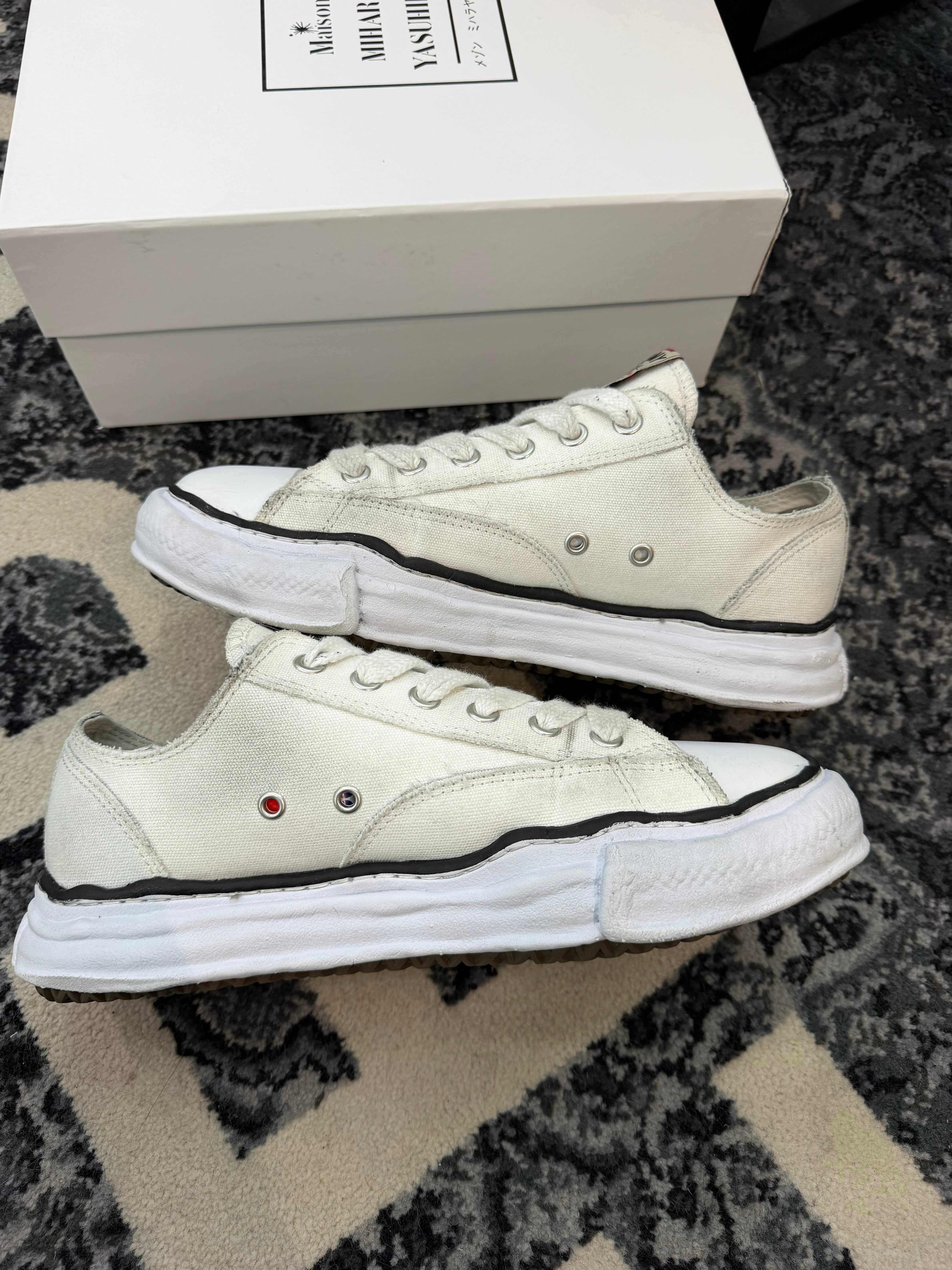 Maison Mihara Sneakers “White Canvas”