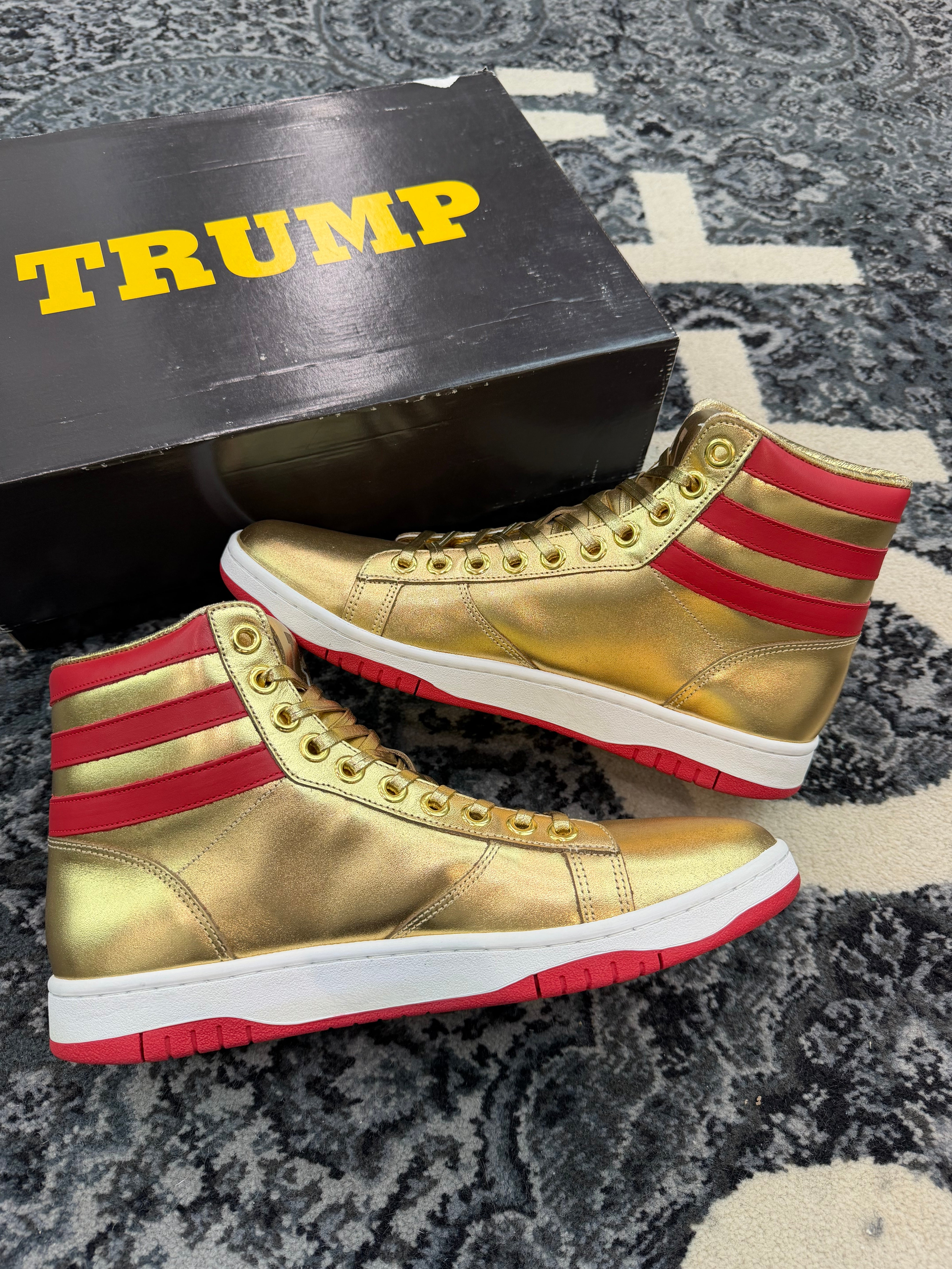 Donald Trump Never Surrender Sneakers “Gold”