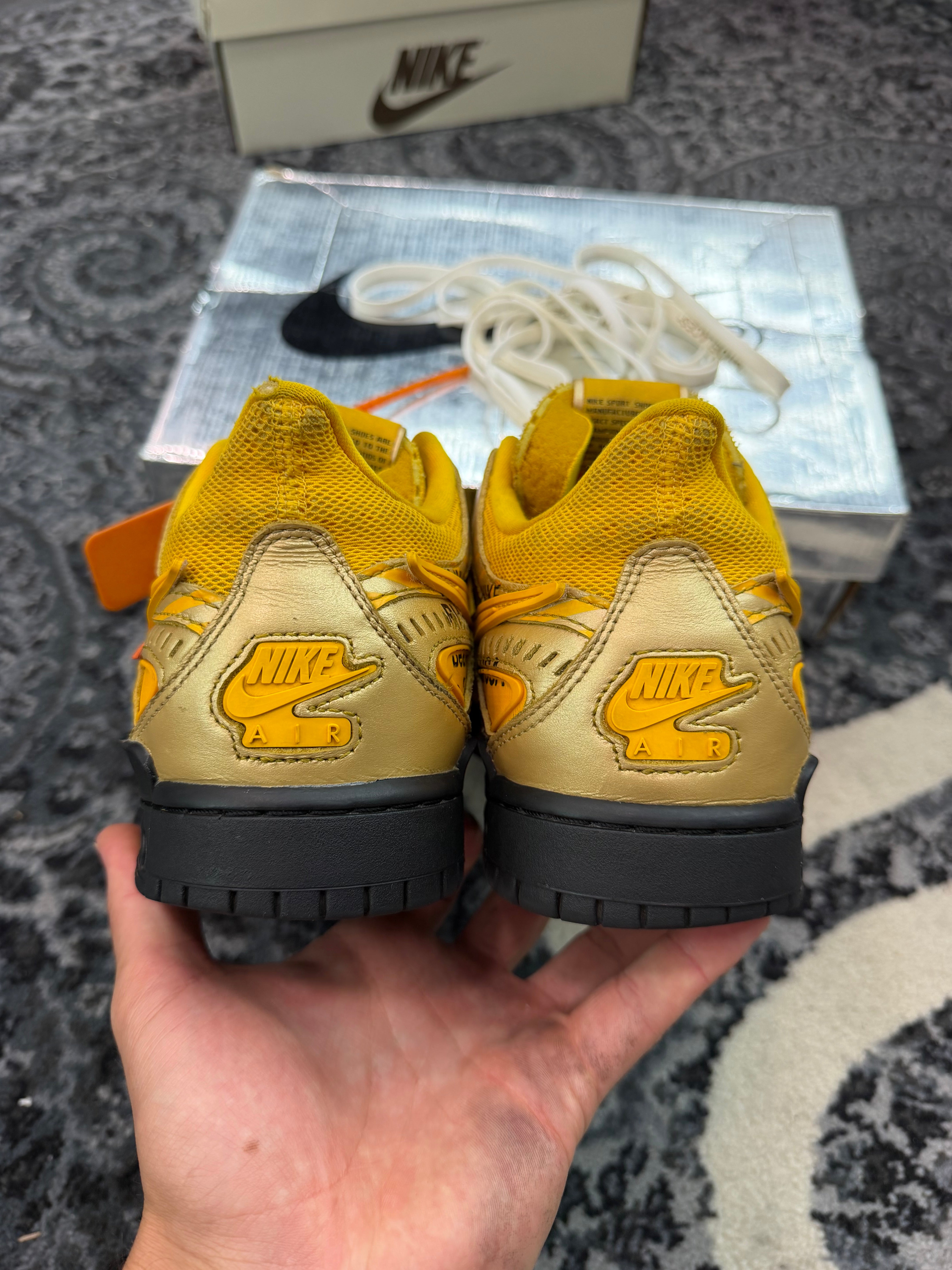 Nike x Off White Rubber Dunk Low “University Gold”