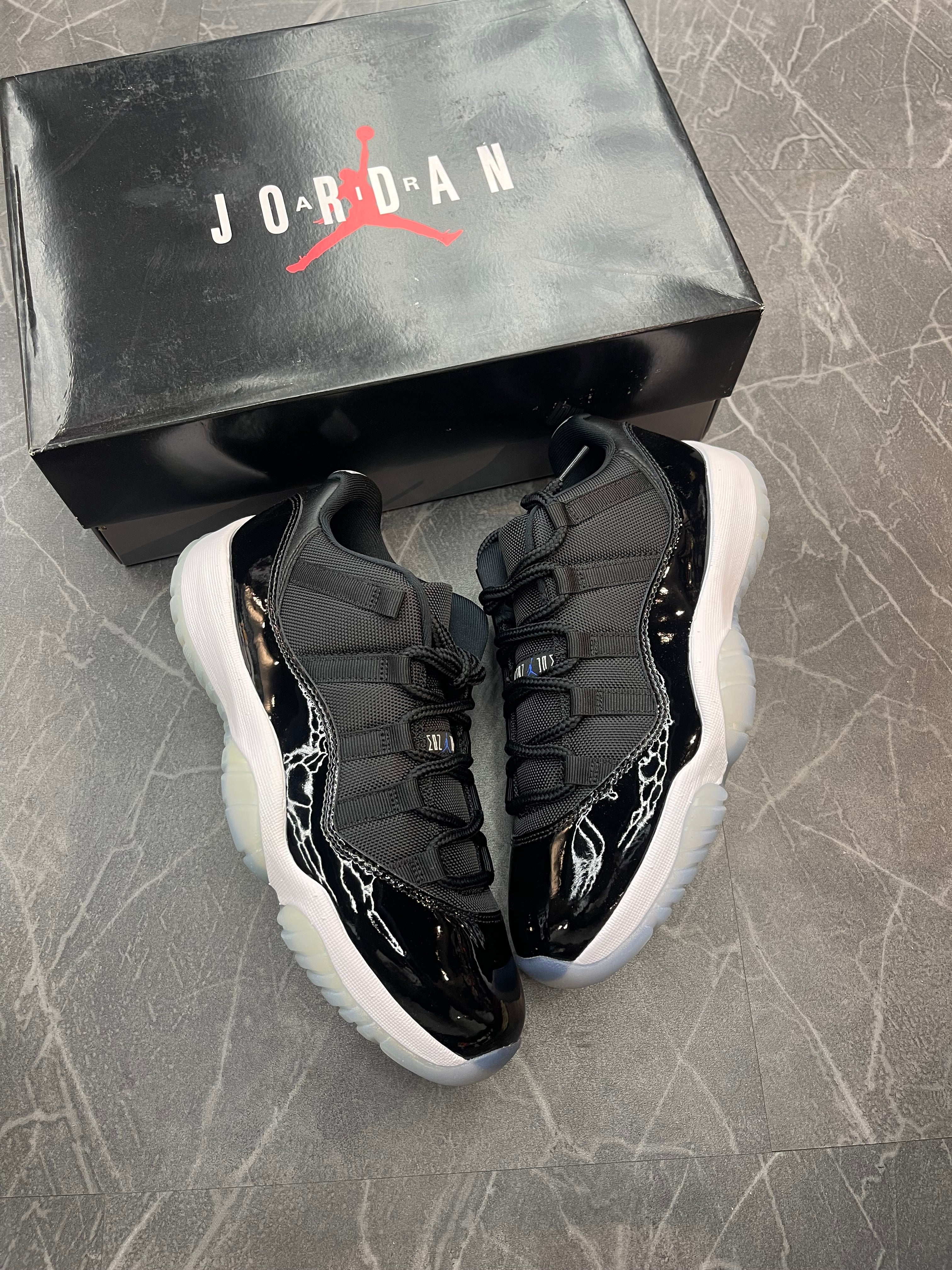 Jordan 11 Low “Space Jam”