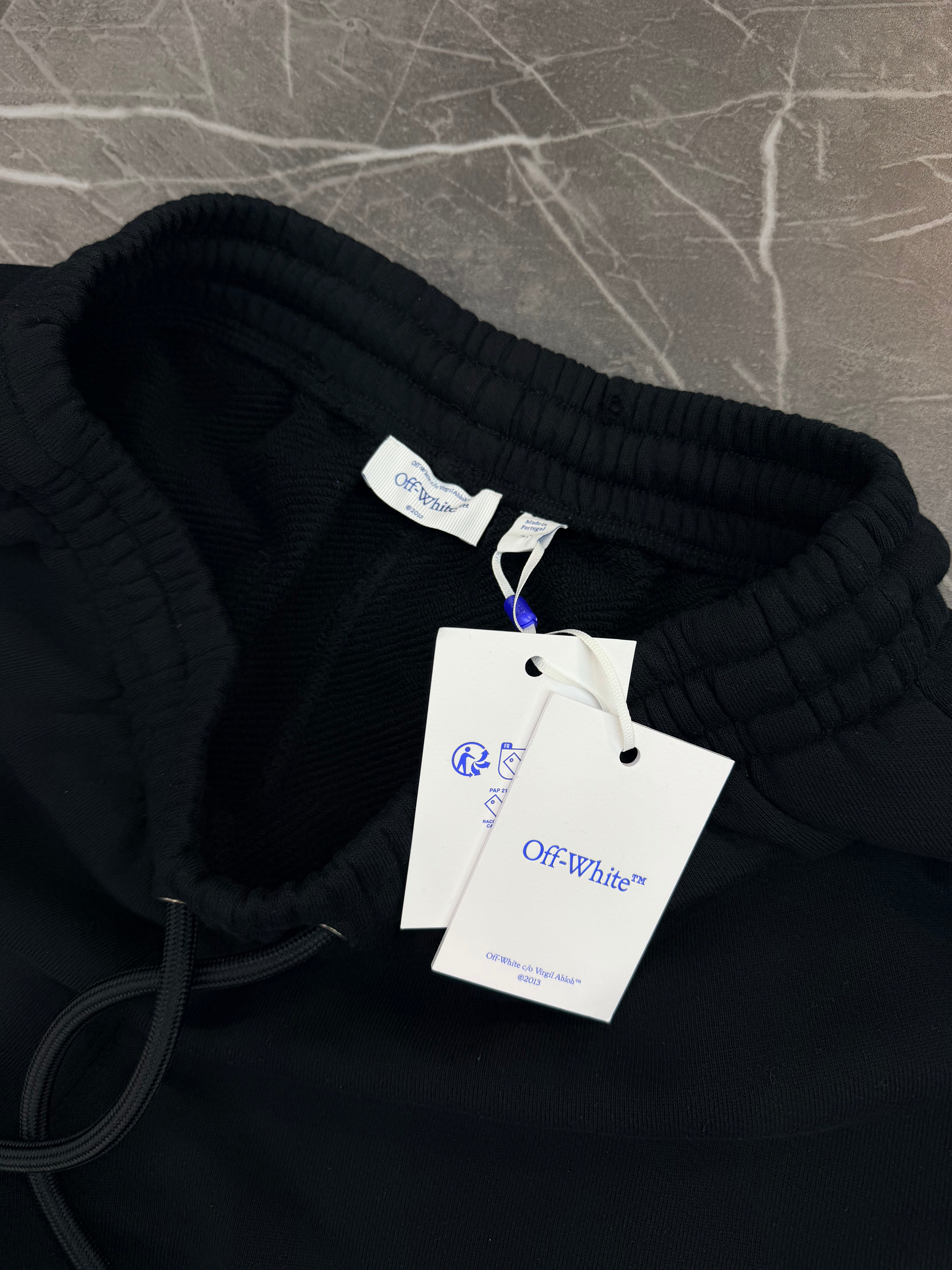 Off-White Sweatshorts “Black”
