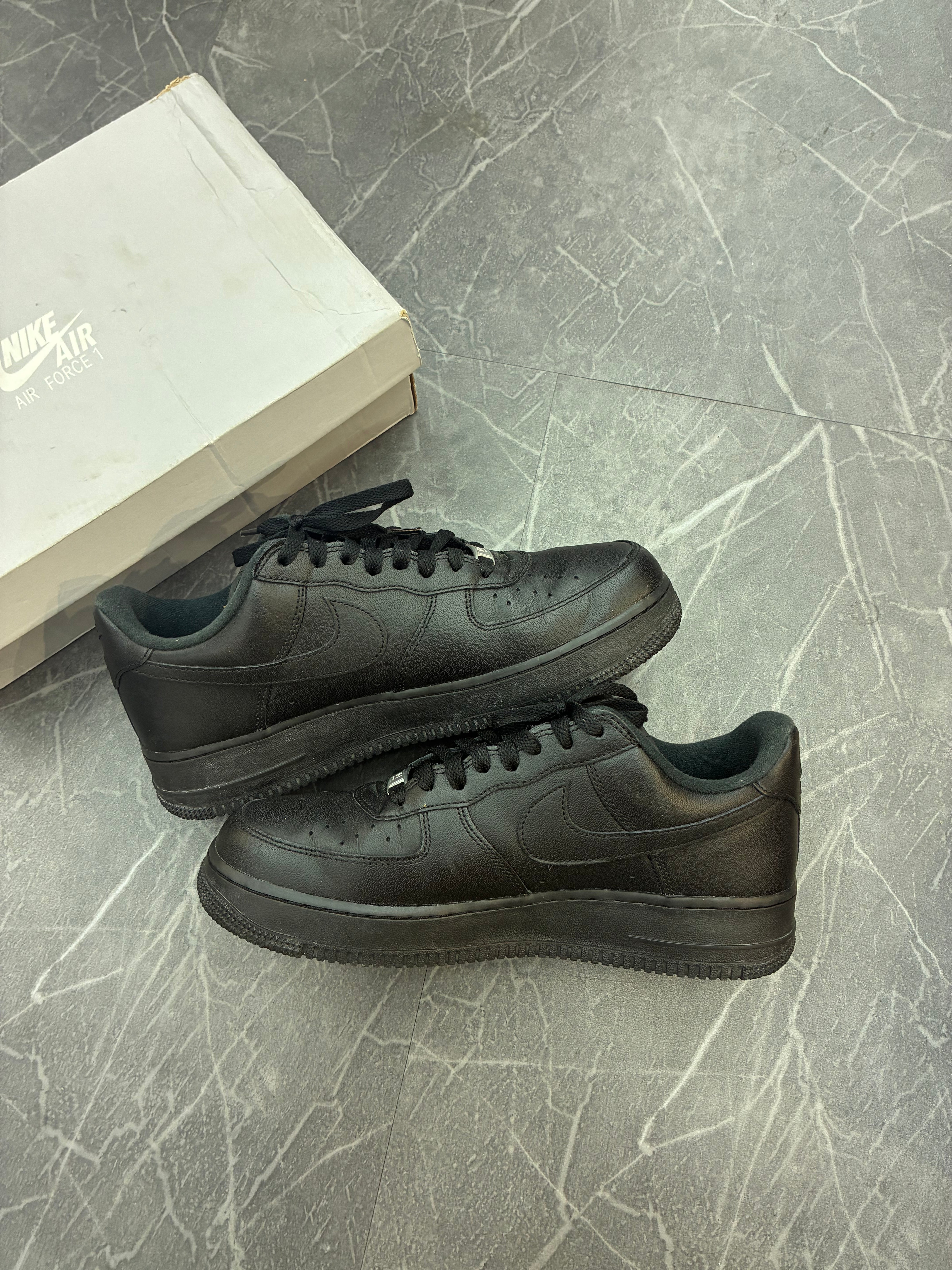 Supreme Air Force 1 Low “Black”