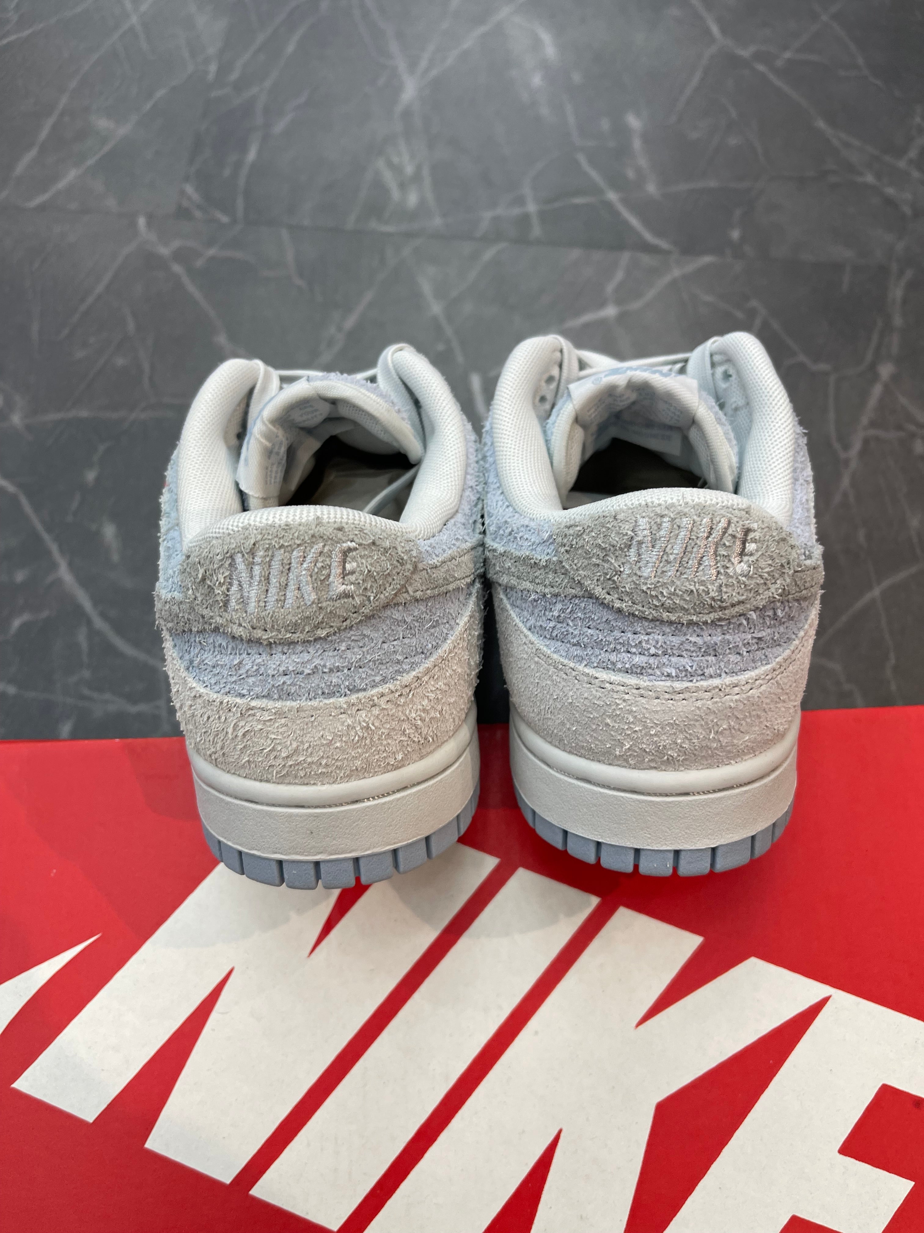 Nike Dunk Low “Light Armory Photon Dust”
