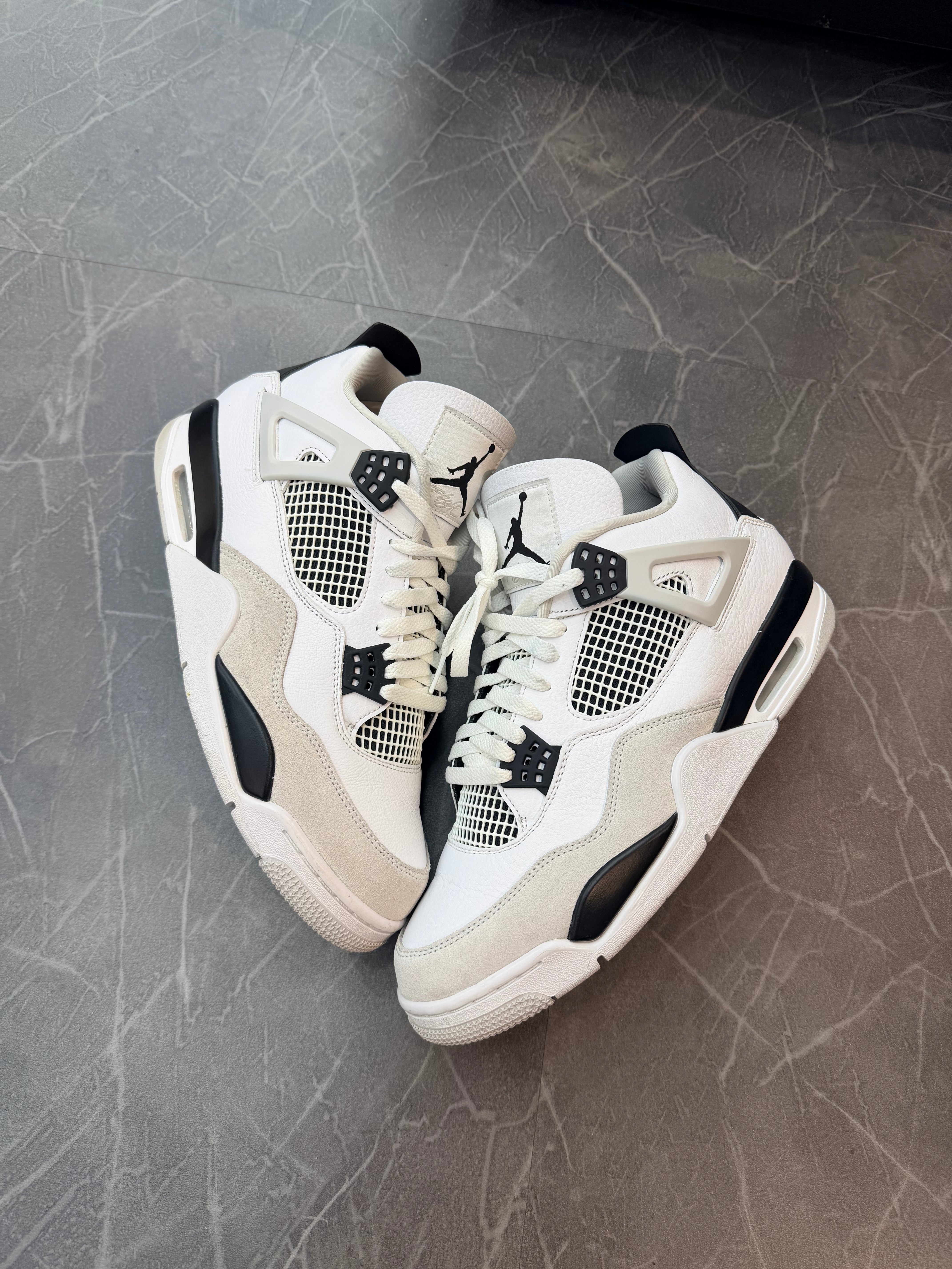 Jordan 4 “Military Black”