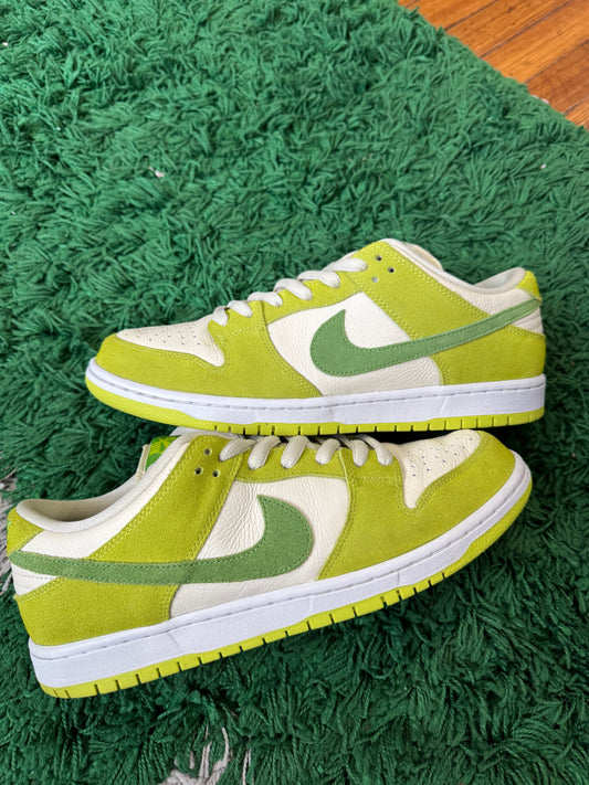 Nike Dunk Low SB “Green Apple”