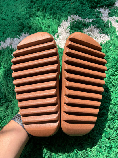 Yeezy Slide “Flax”