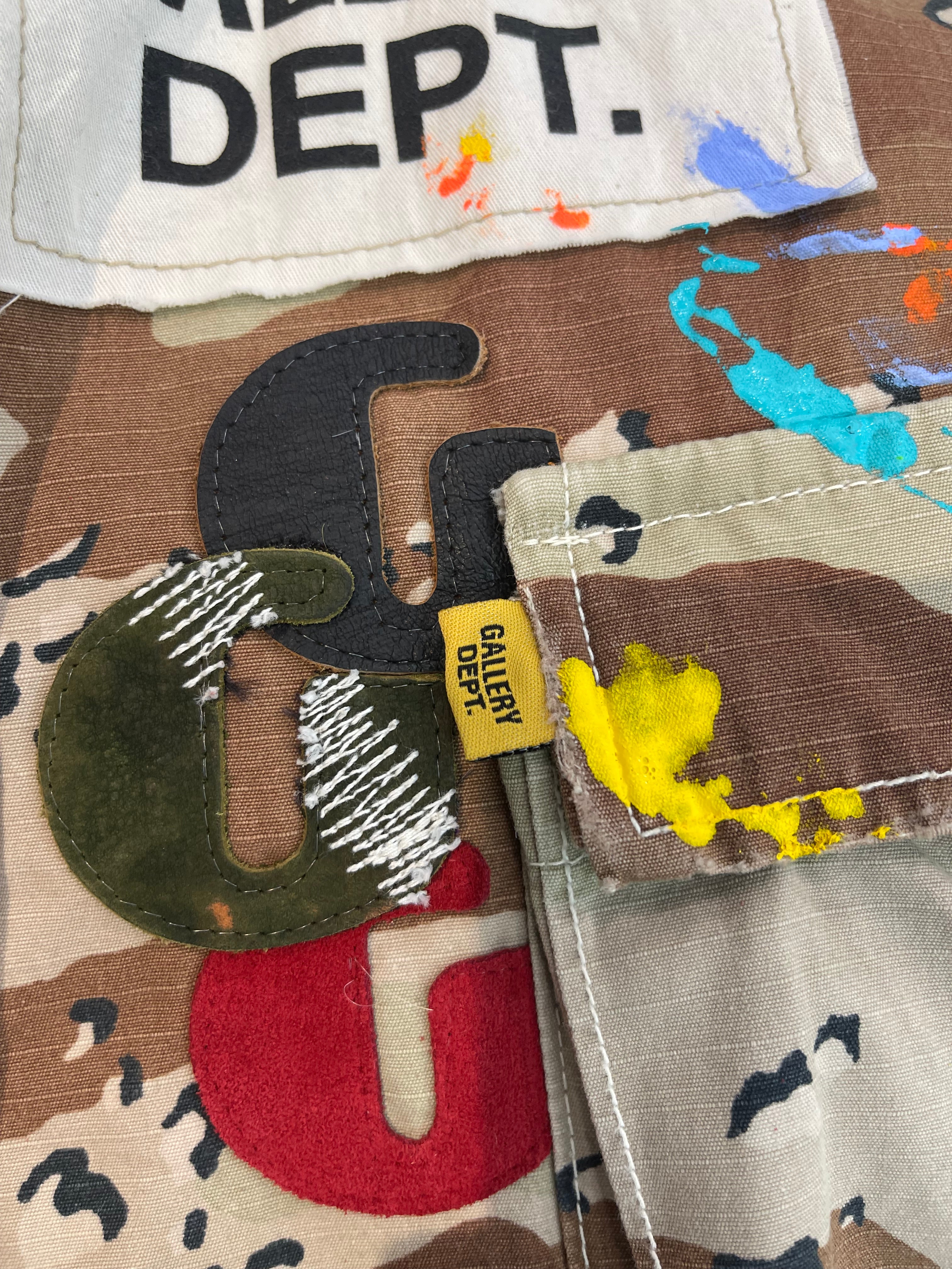 Gallery Dept G Patch Cargo Shorts Desert Camo (38)