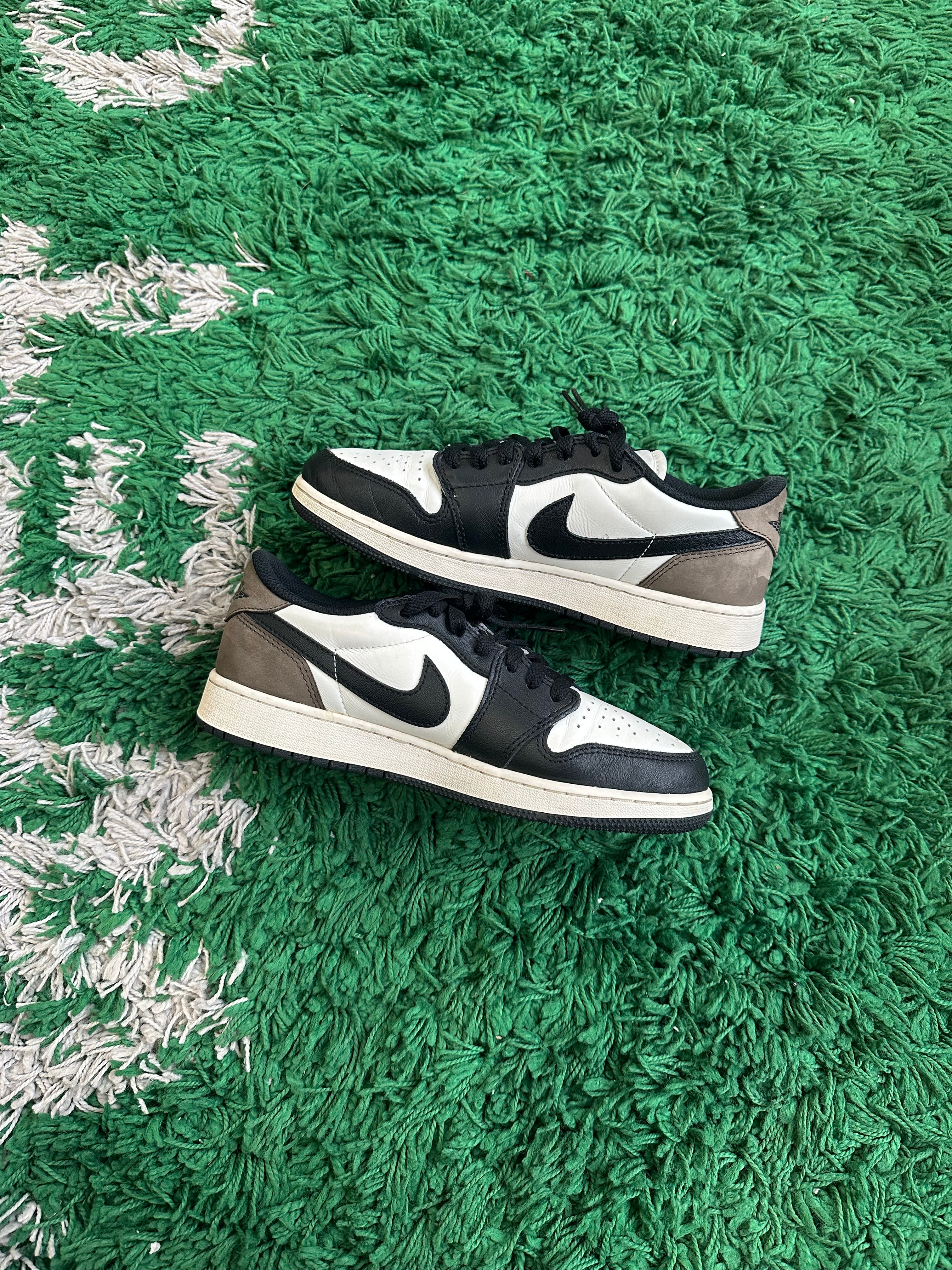 Jordan 1 Low “Mocha”