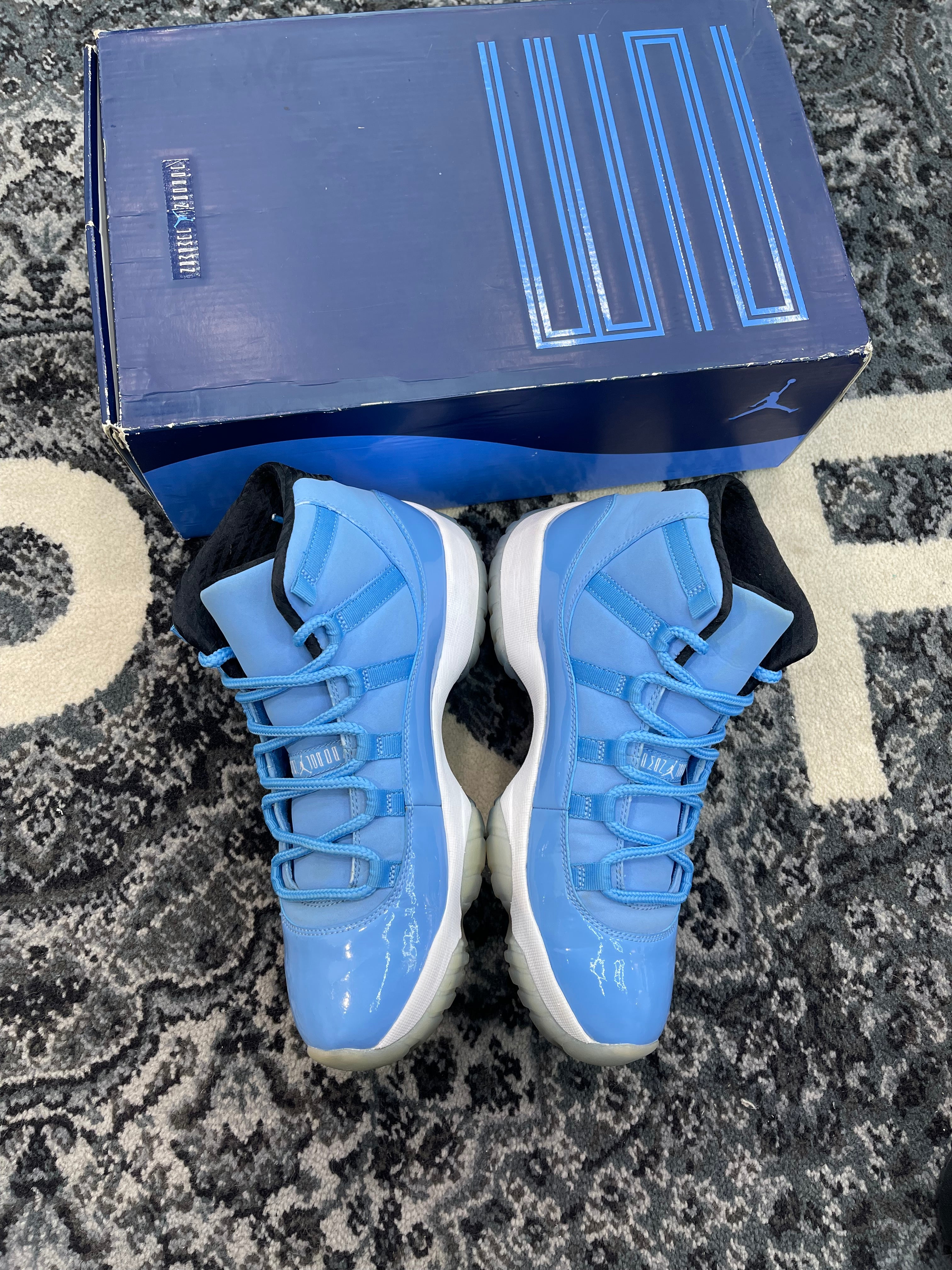 Jordan 11 “Pantone”