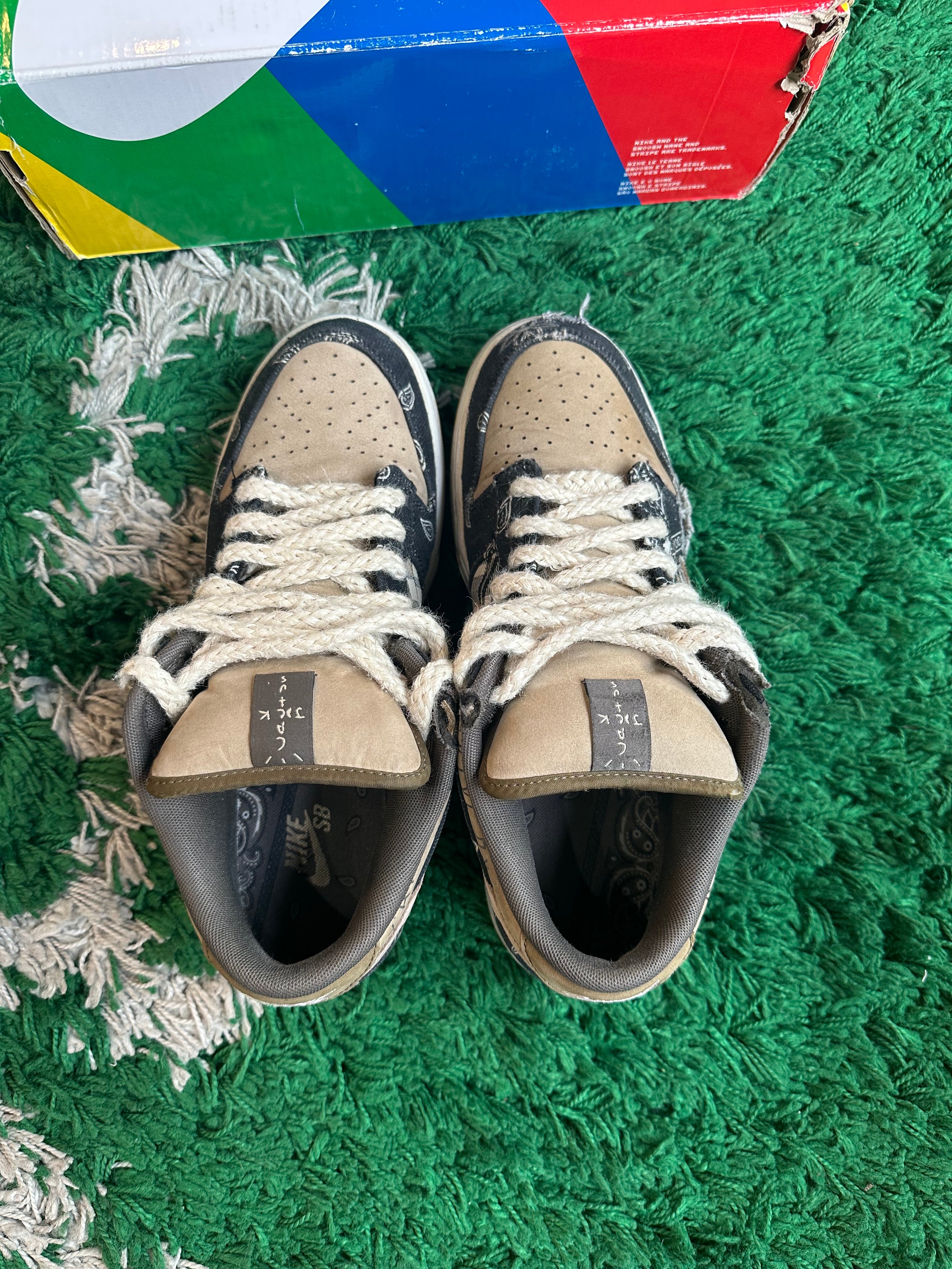 Nike SB Dunk Low “Travis Scott”