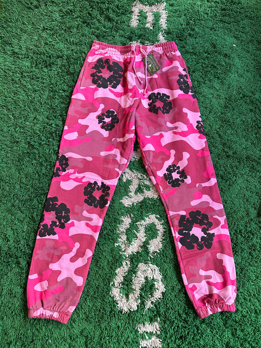 Denim Tears Cotton Wreath Sweatpants “Pink Camo”