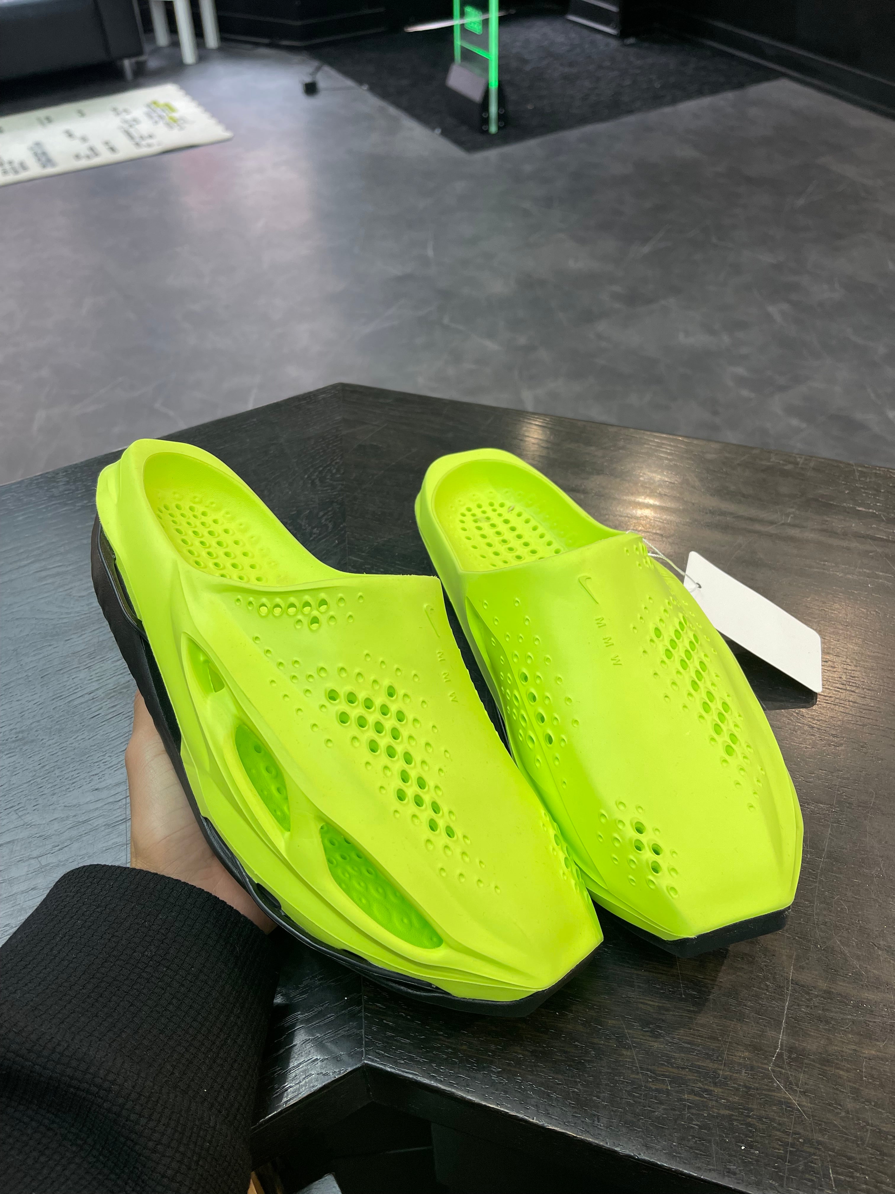 Nike MMW005 Slide Volt (12) Saturday Steal