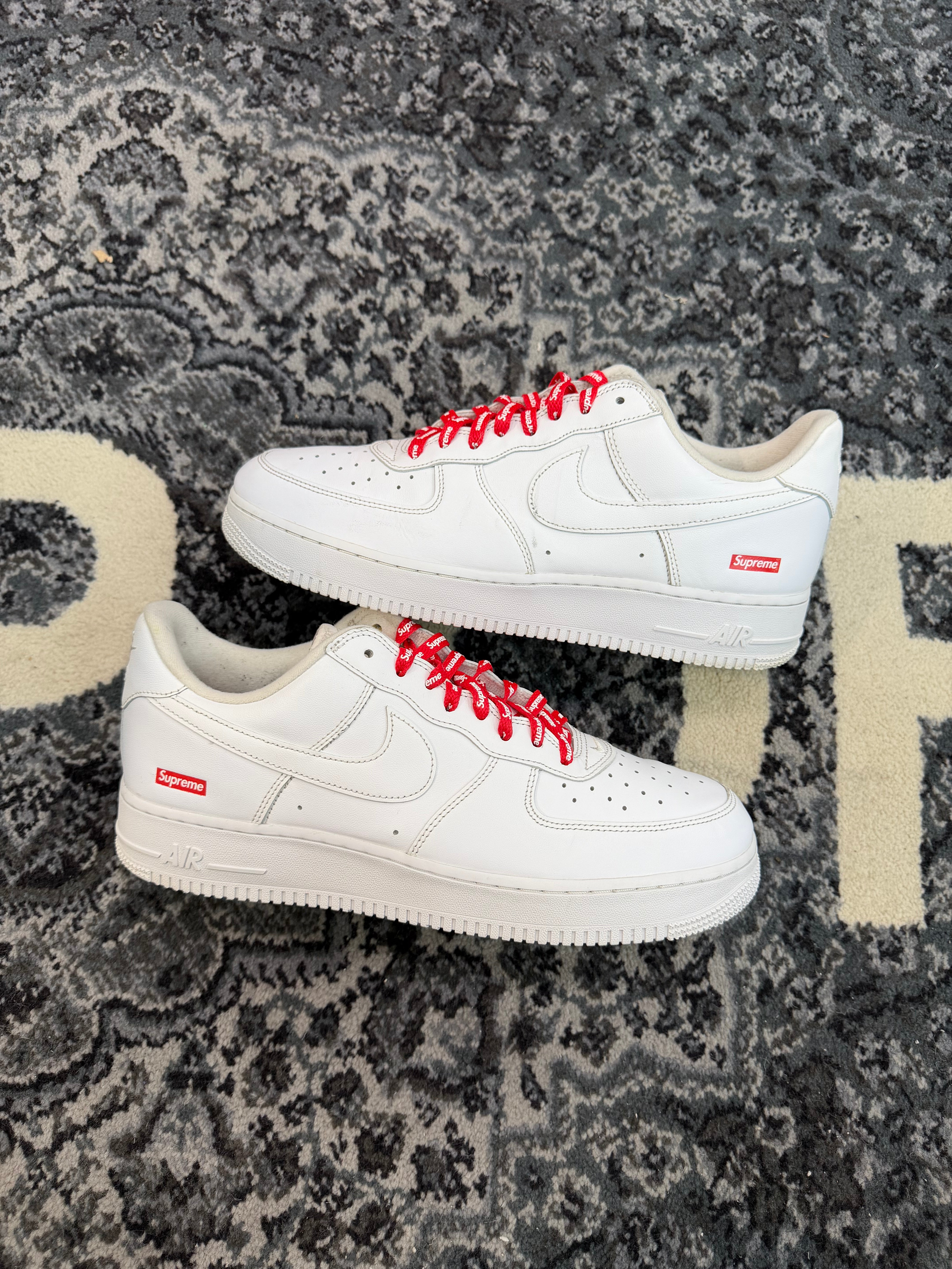 Nike Air Force 1 Low Supreme “White”