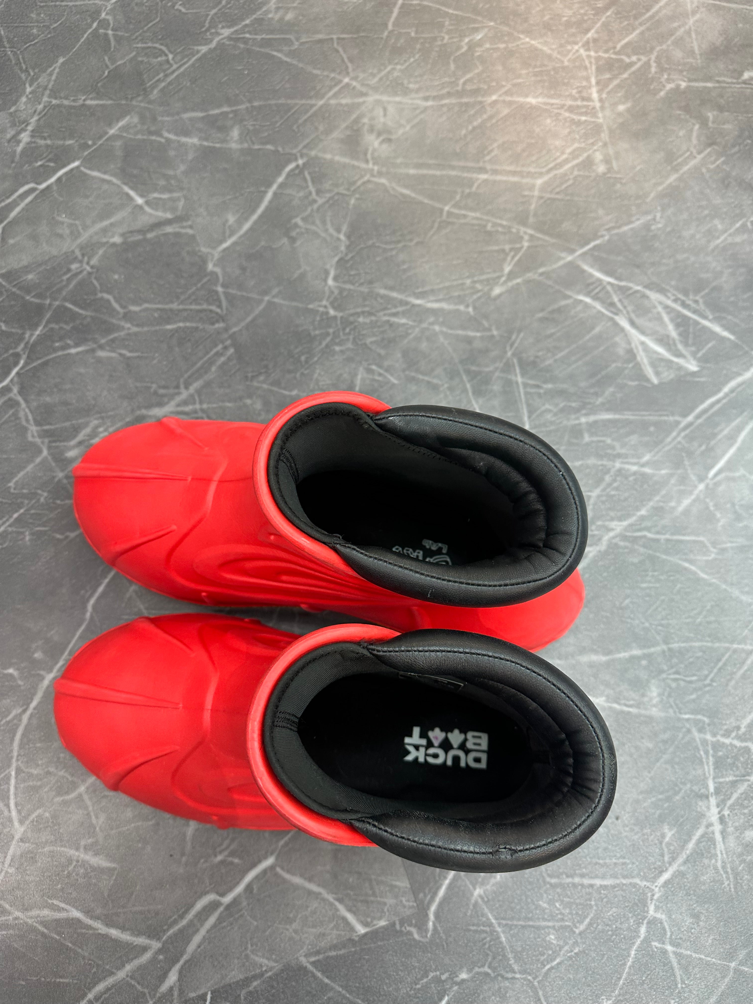 NLE CHOPPA Duck Boot “Red”